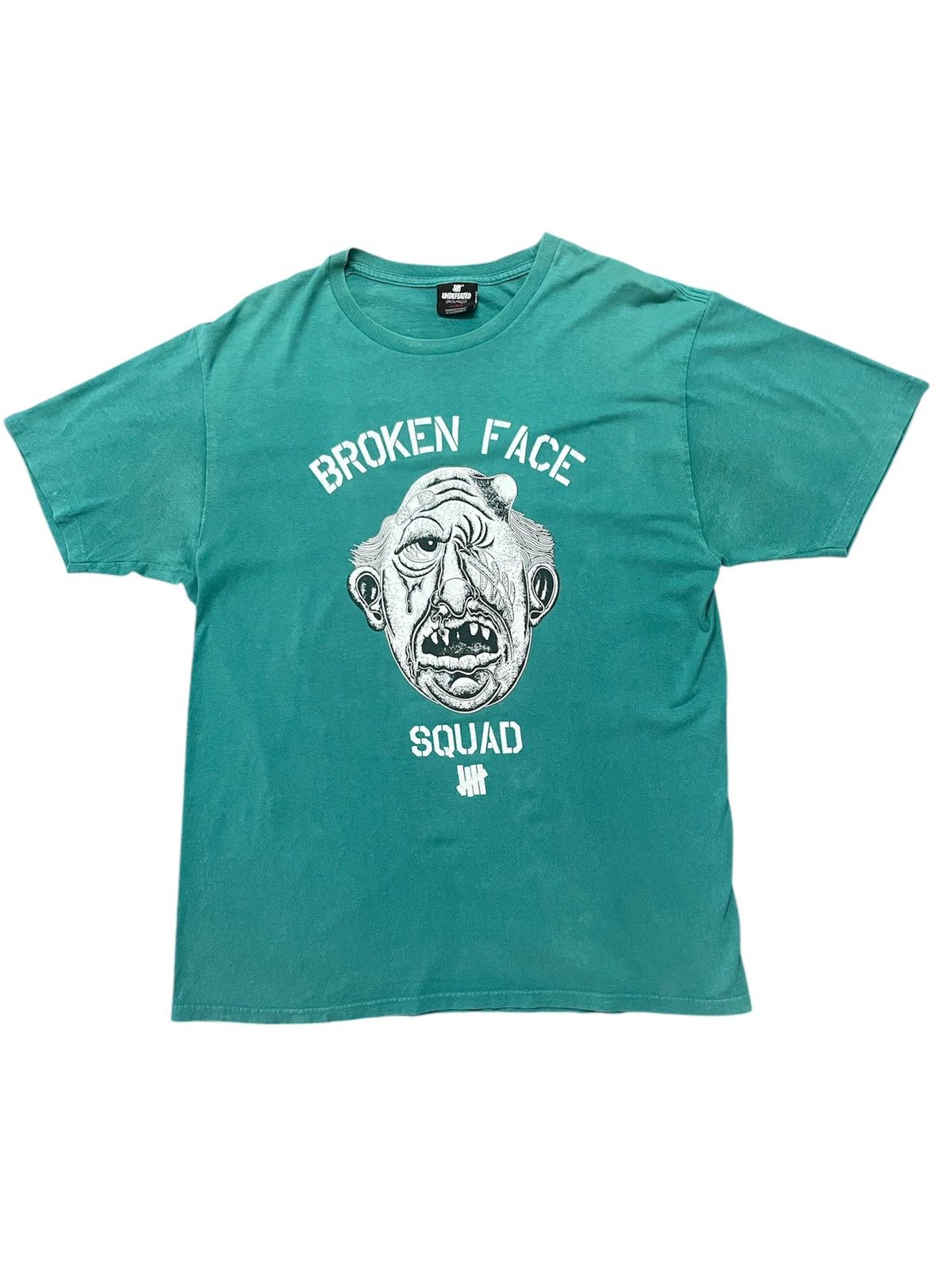 Japanese Brand × Undefeated Vintage Undefeated “broken face squad” tee shirt Size US L / EU 52-54 / 3 - 1 Thumbnail