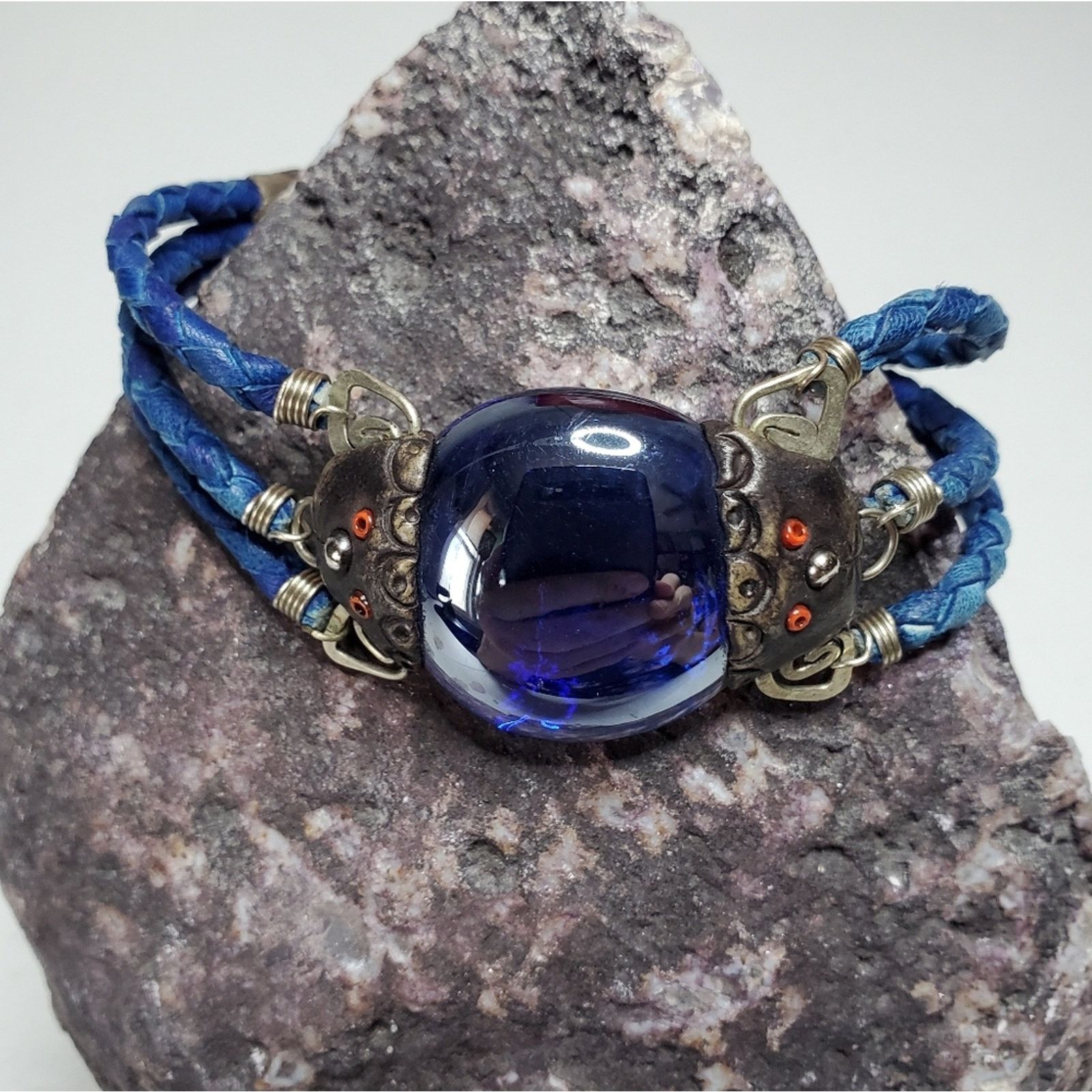 Vintage Handcrafted Cabochon Glass Leather Triple Braid Bracelet Size ONE SIZE - 2 Thumbnail
