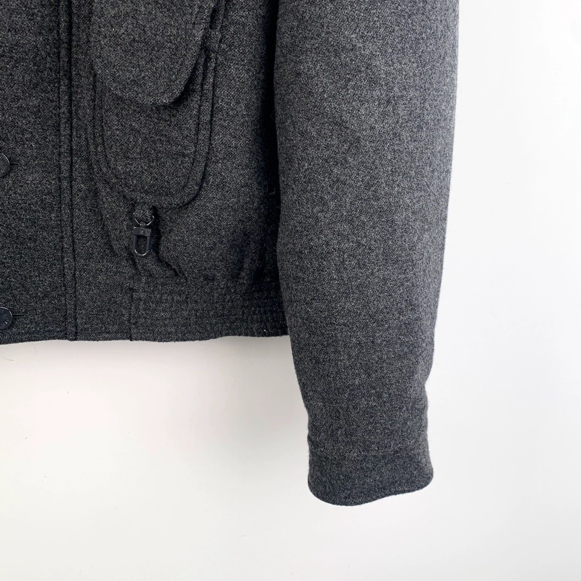 Louis Vuitton KM0797 Louis Vuitton Grey Wool Multi-Pocket Tweed Jacket Size US L / EU 52-54 / 3 - 4 Thumbnail