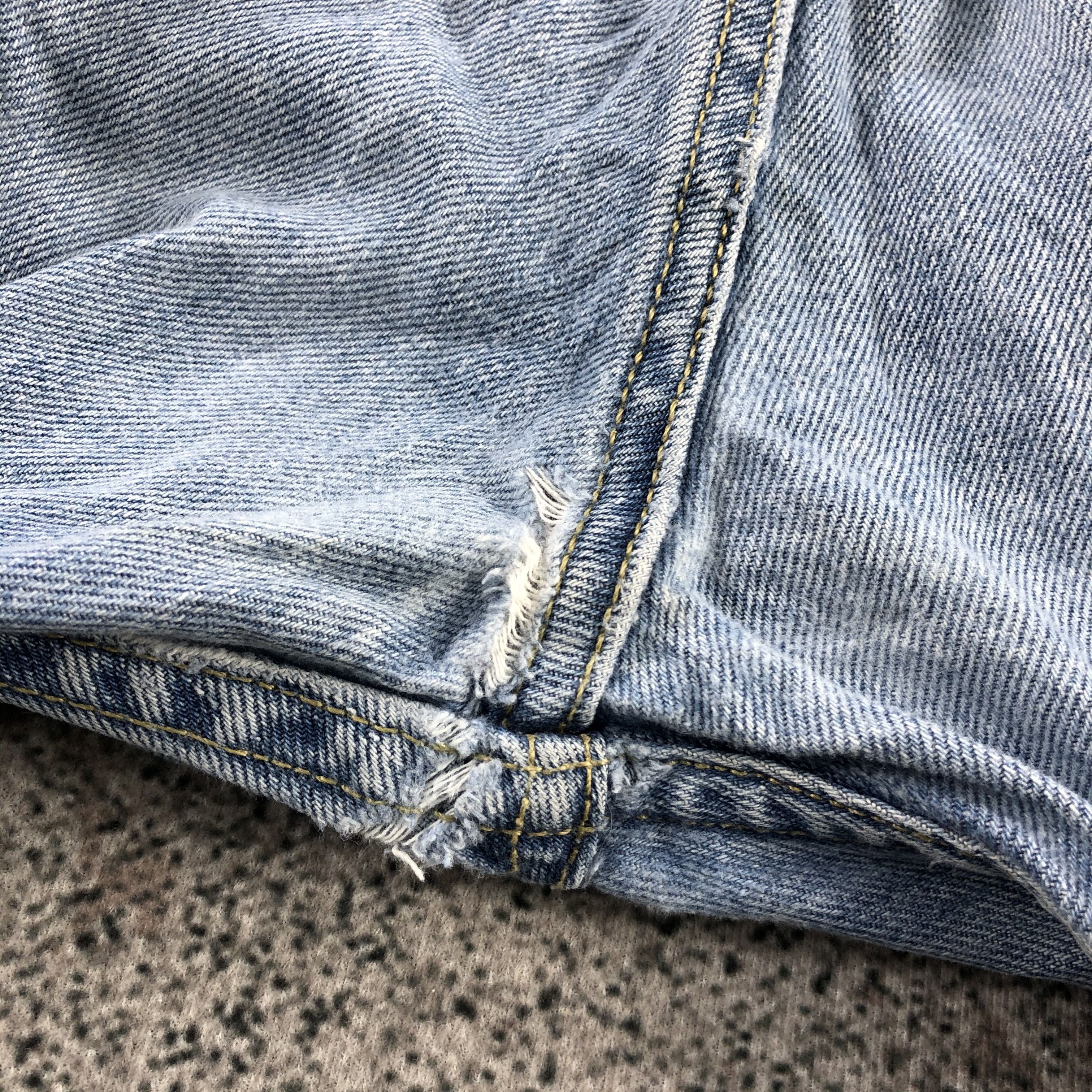 Levi's Vintage Levis 505 Jeans Medium Wash Denim KJ1066 Size US 38 / EU 54 - 8 Thumbnail