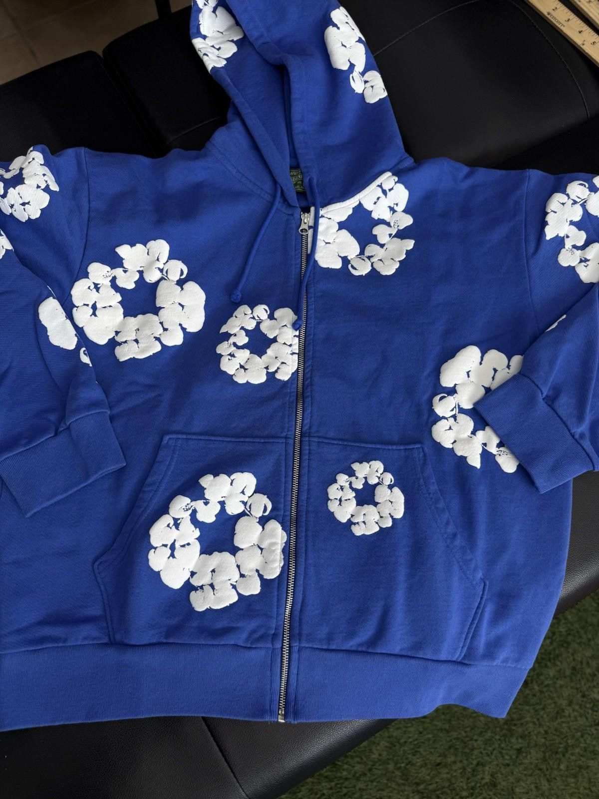DENIM TEARS Size L - Denim Tears Cotton Wreath Blue Zip Up Hoodie Size US L / EU 52-54 / 3 - 3 Thumbnail