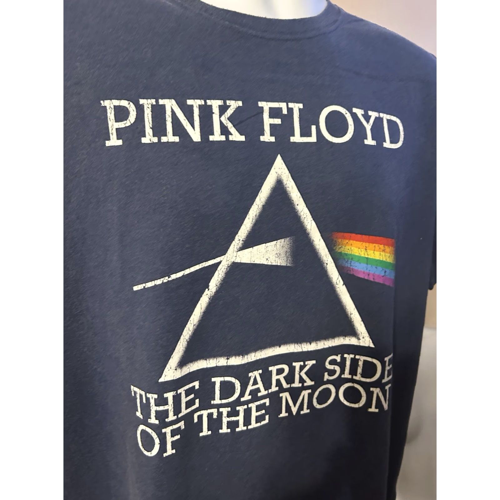 Vintage Pink Floyd The Dark Side Of The Moon Shirt XL Navy Blue Short Sleeve Crew Neck Unisex Adults graphic print Music 2010-2019 Vintage No Size US XL / EU 56 / 4 - 7 Thumbnail