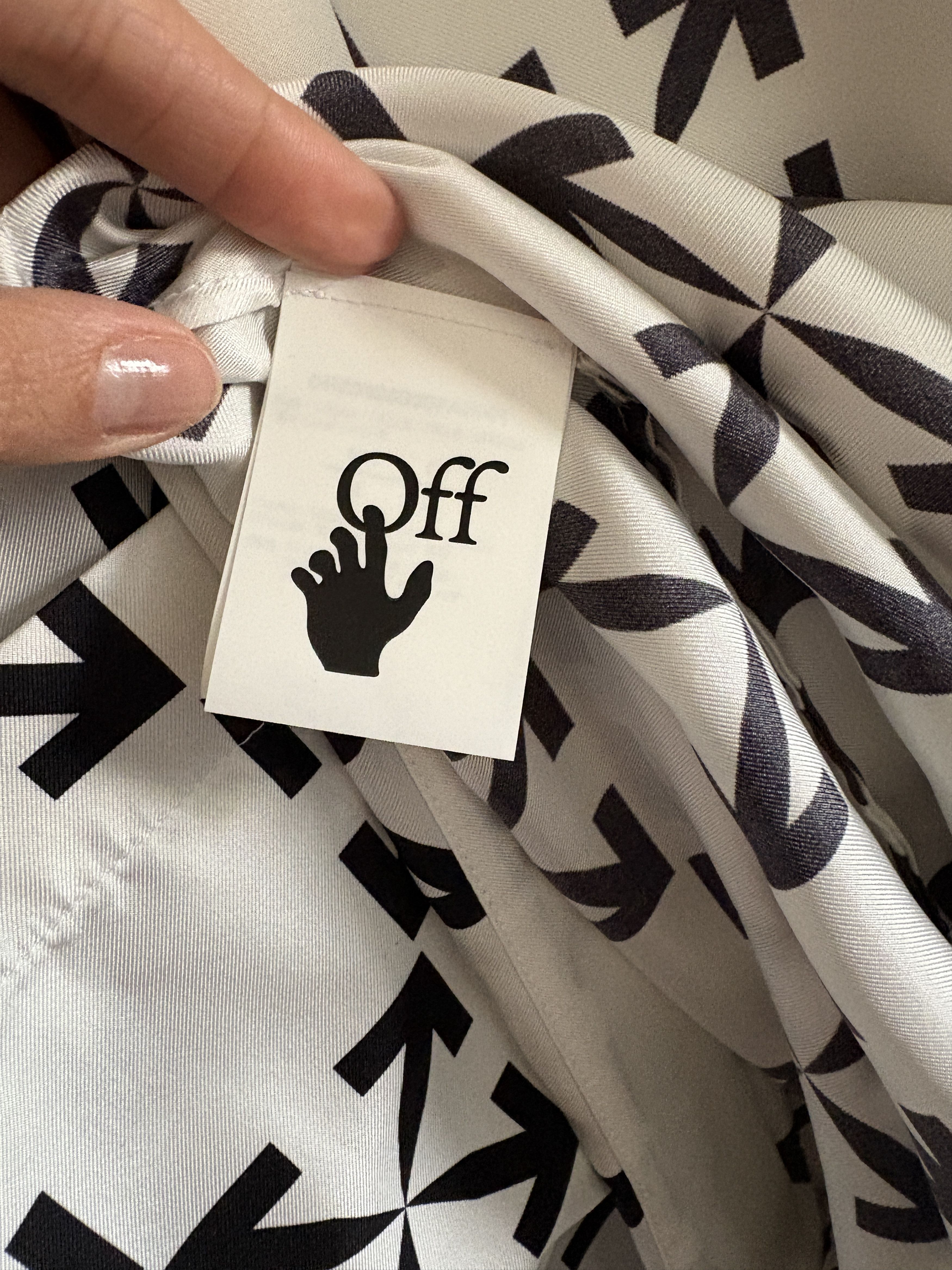 Off-White Off-White Virgil Abloh Arrow Pattern Silk Robe Kaftan M Size US M / EU 48-50 / 2 - 10 Thumbnail