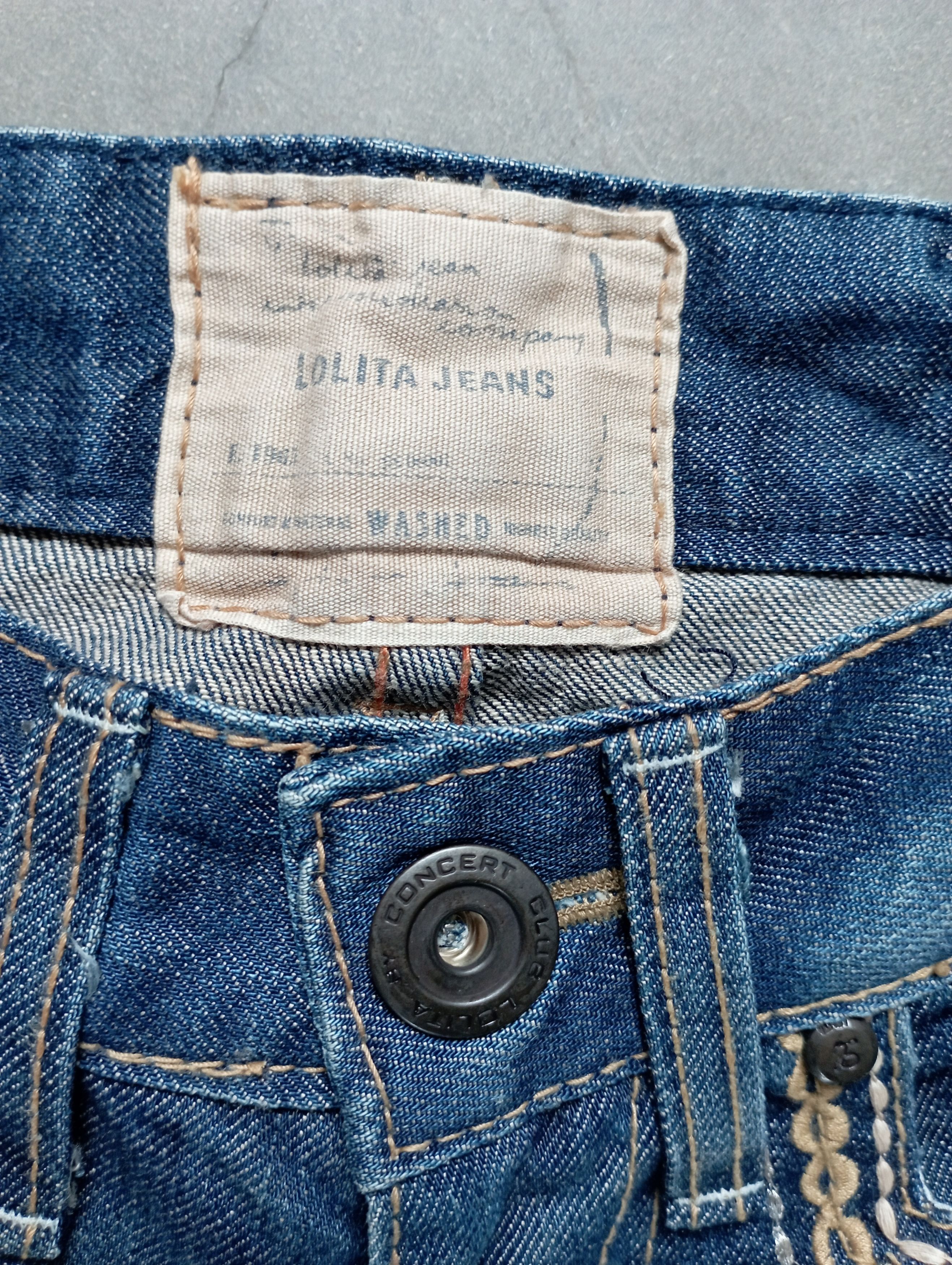 Tornado Mart Super Flare Jeans Mud Rusty Lolita Yoshitomo Nara Jeans Size 24" / US 00 / IT 34 - 15 Thumbnail