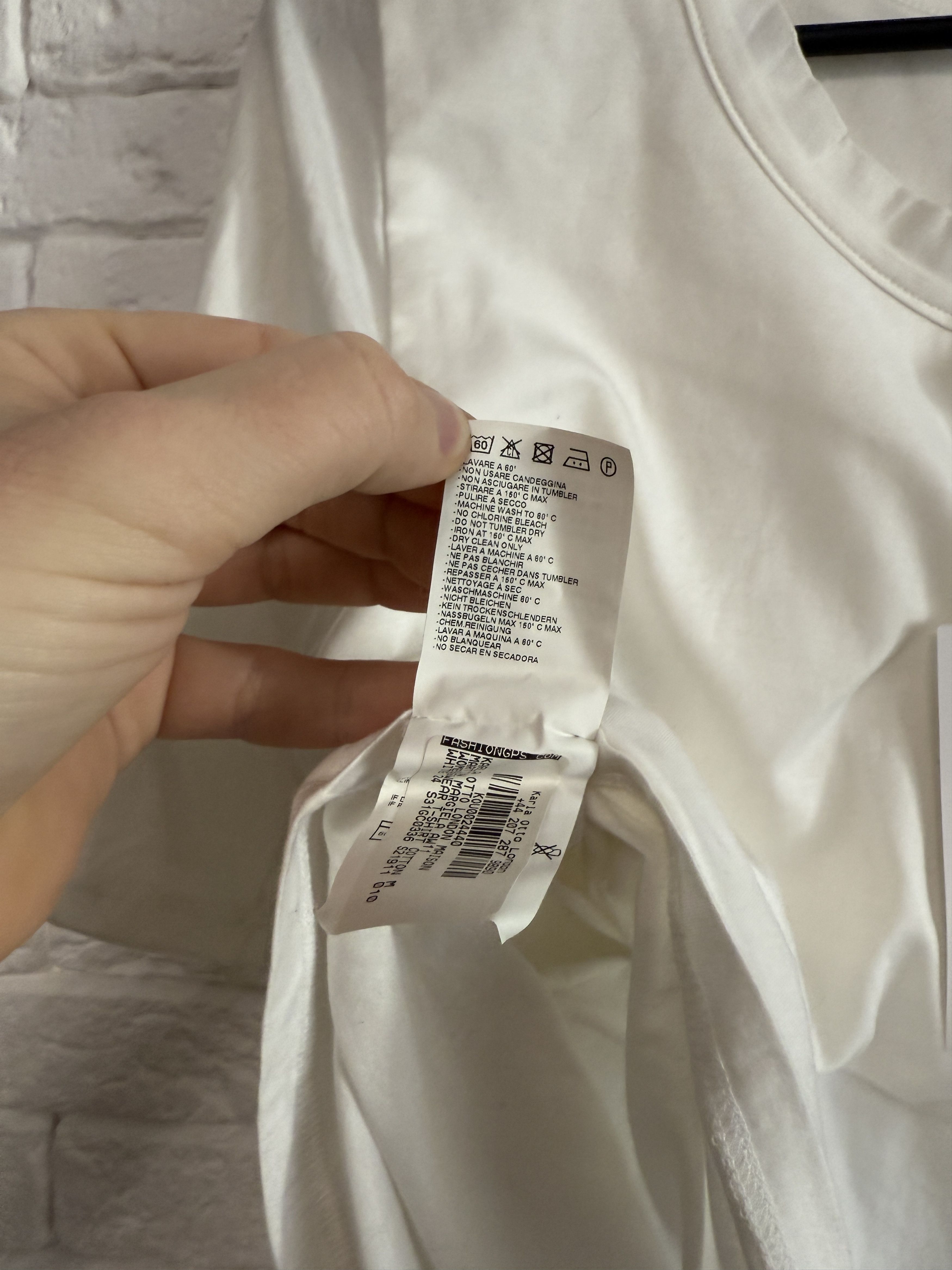 Maison Margiela Maison Martin Margiela "1" Retail 400$ Tshirt Women 2011 New Size M / US 6-8 / IT 42-44 - 5 Thumbnail
