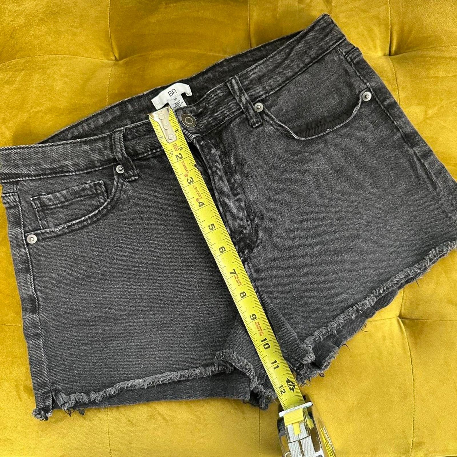 Other Black denim shorts with raw Size 30" / US 8 / IT 44 - 2 Thumbnail
