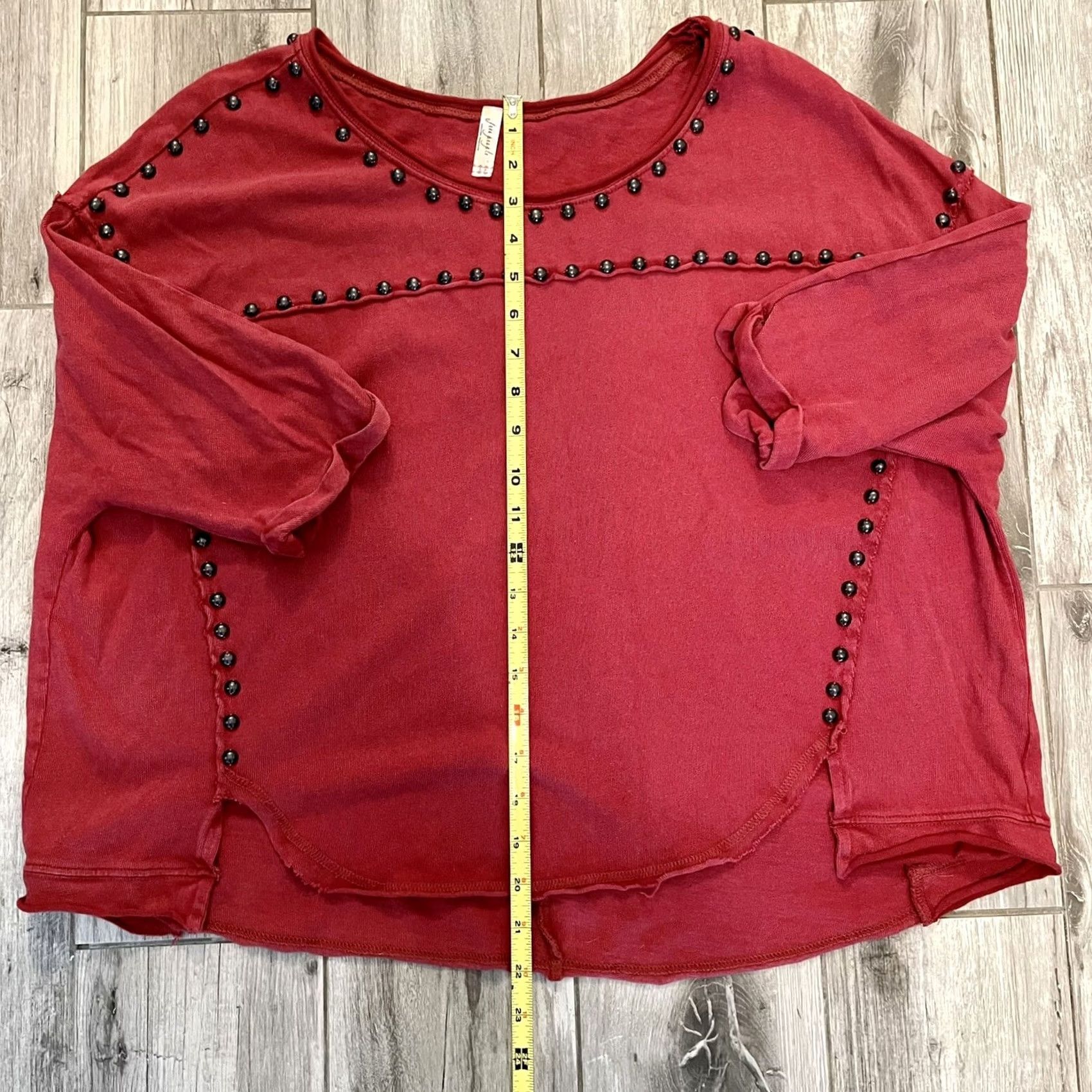 Free People VINTAGE Free People Red Studded Oversized Short Sleeve Cropped Boho Sweatshirt Size S Womens Size S / US 4 / IT 40 - 6 Thumbnail