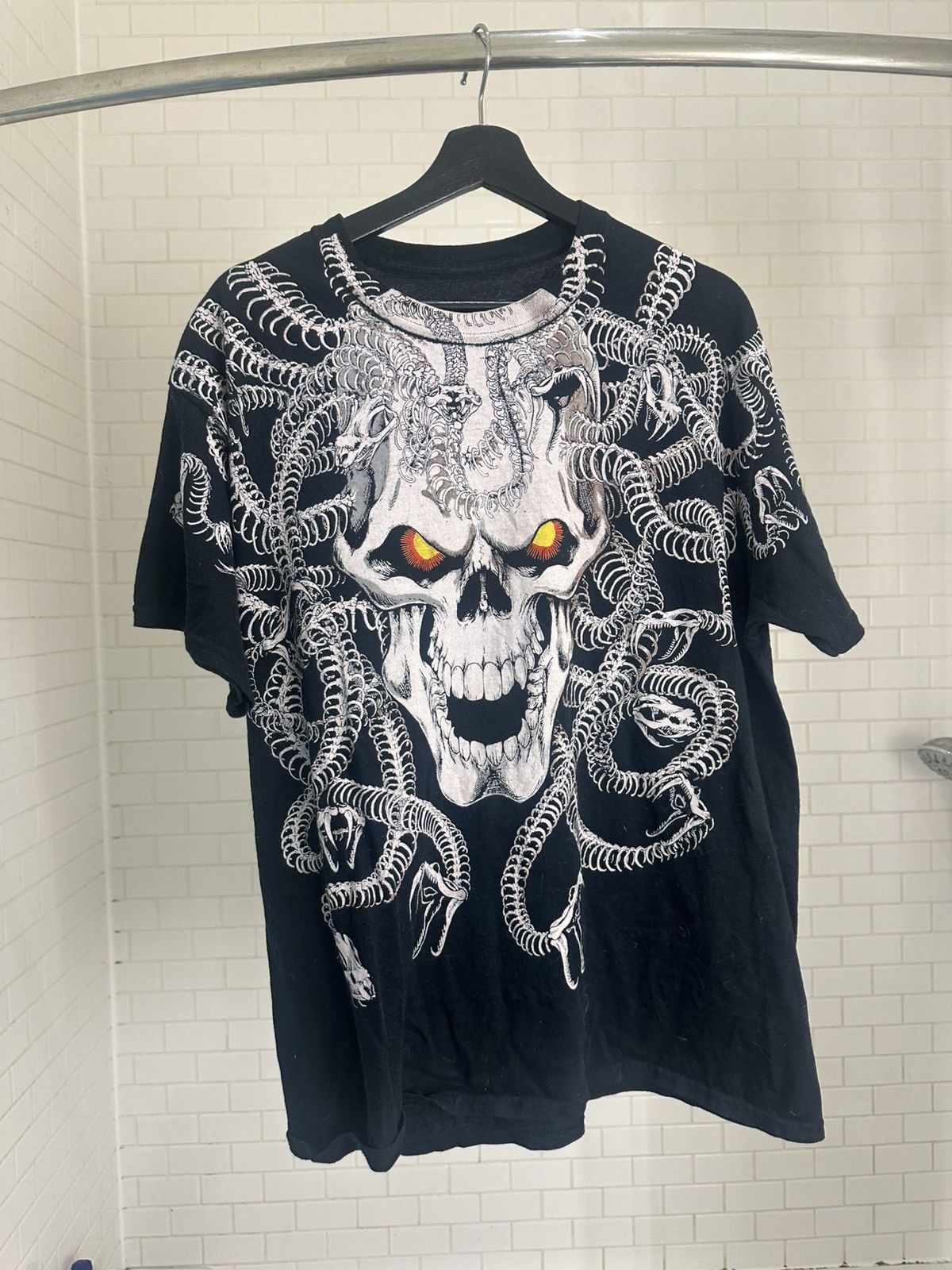 Vintage Liquid blue , skull and snakes T-shirt Size US L / EU 52-54 / 3 - 2 Thumbnail