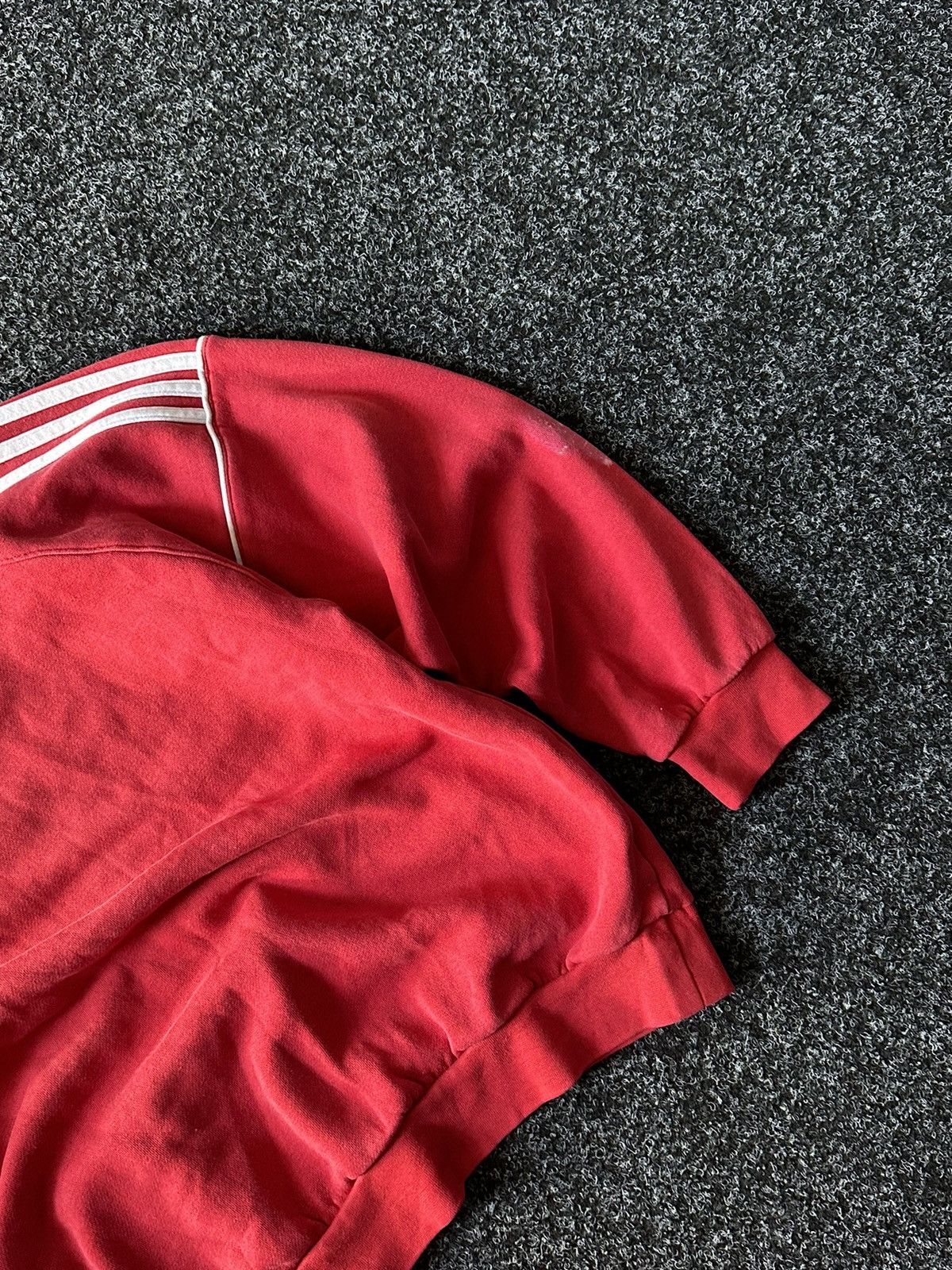 Adidas × Vintage ❗️Vintage 90s Adidas Red CENTRAL LOGO Sweatshirt Y2K sk8 Size US L / EU 52-54 / 3 - 3 Thumbnail