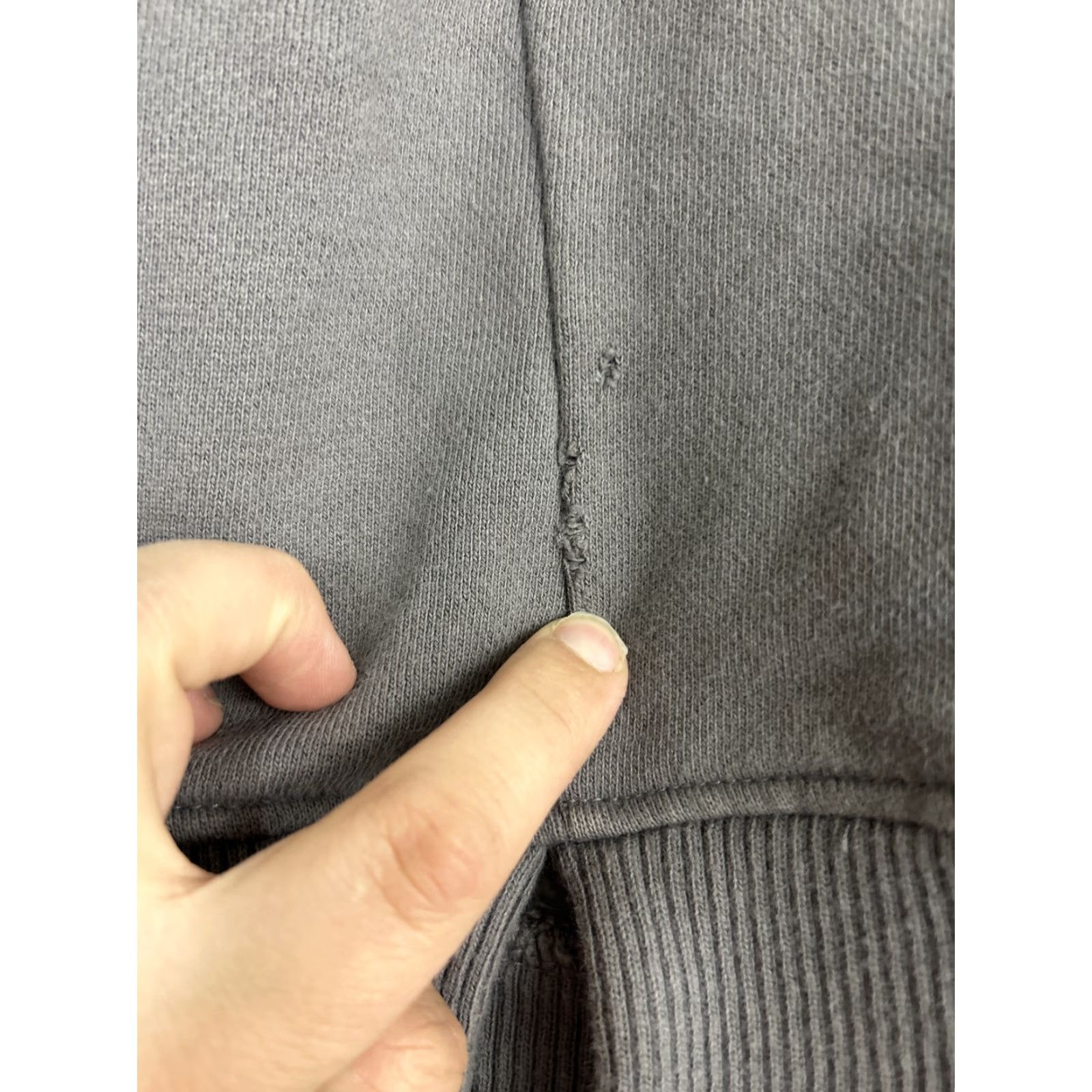 Athleta Athleta Sweatshirt Pullover Women’s XS Gray Thumbhole Funnel Neck Turtleneck Activewear Pullover Size XS / US 0-2 / IT 36-38 - 7 Thumbnail