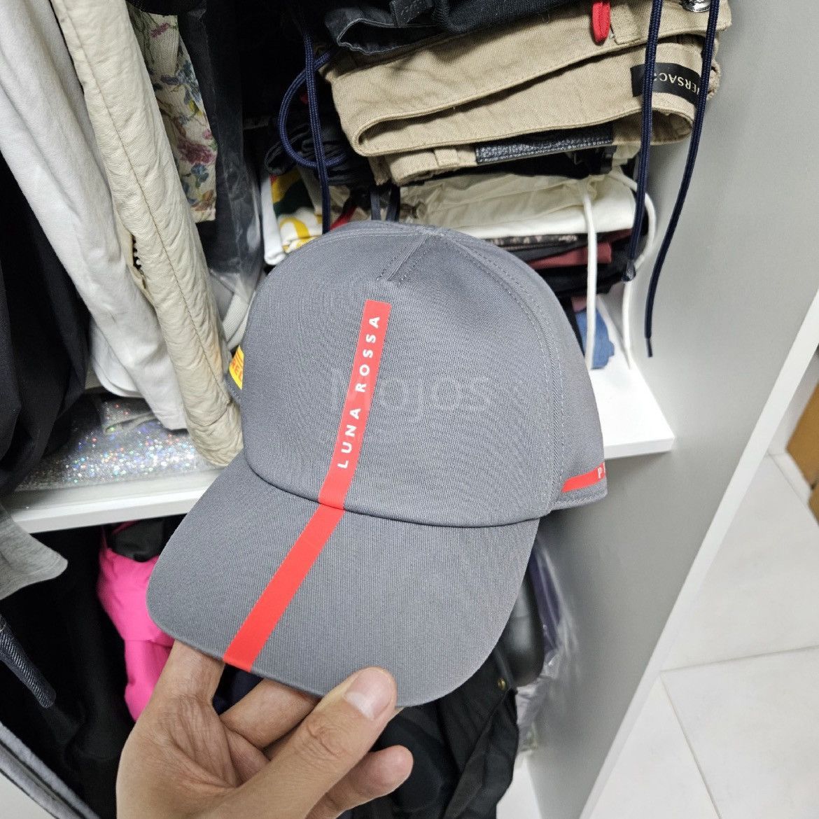 Prada Prada Luna Rossa 23SS Logo Hat-2508 Size ONE SIZE - 1 Thumbnail