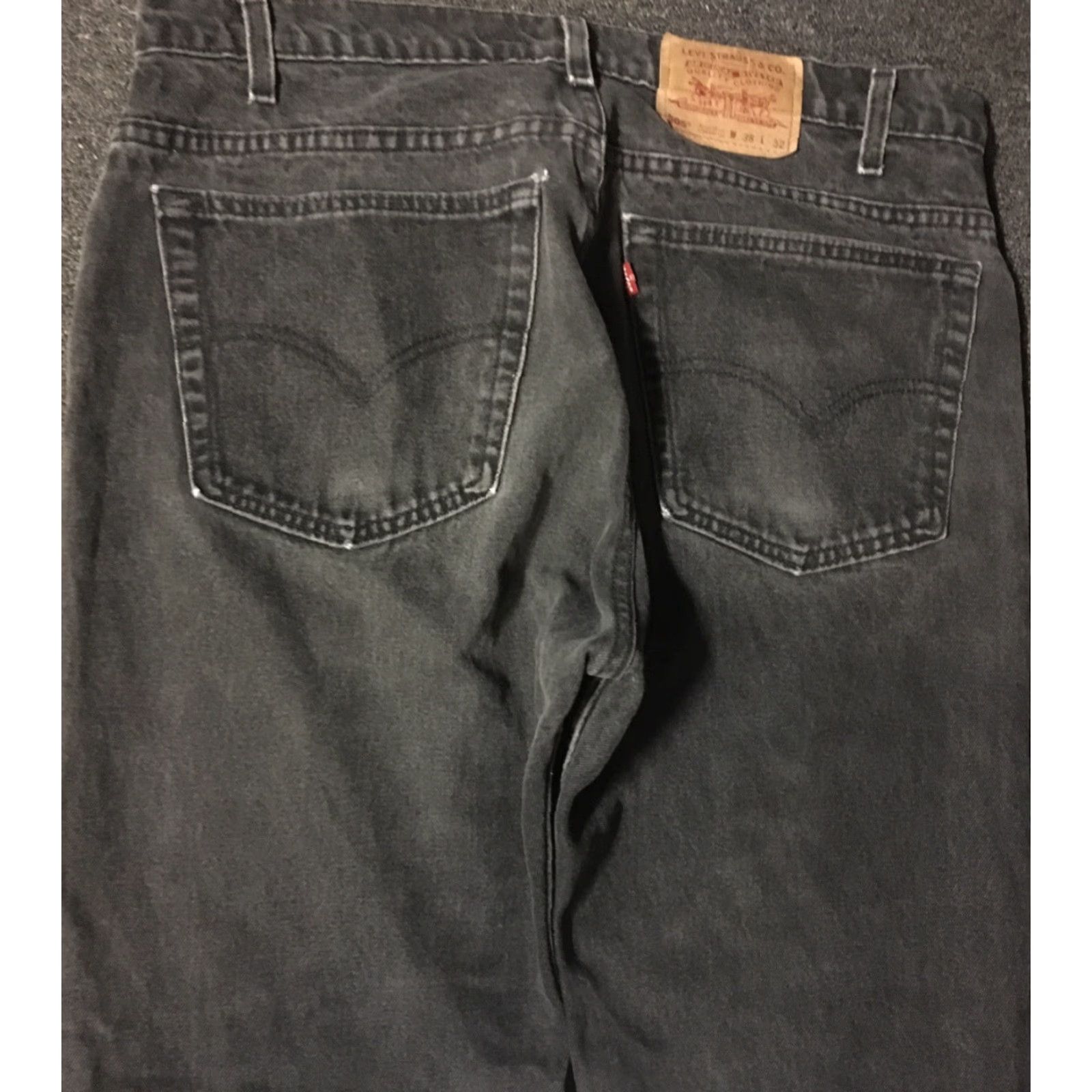 Levi's VINTAGE Levi’s 505 Jeans 36 Regular 32in Black Denim USA Distressed Distress 80s 90s Grunge Biker Punk Skate Men Jeans Size US 36 / EU 52 - 5 Thumbnail