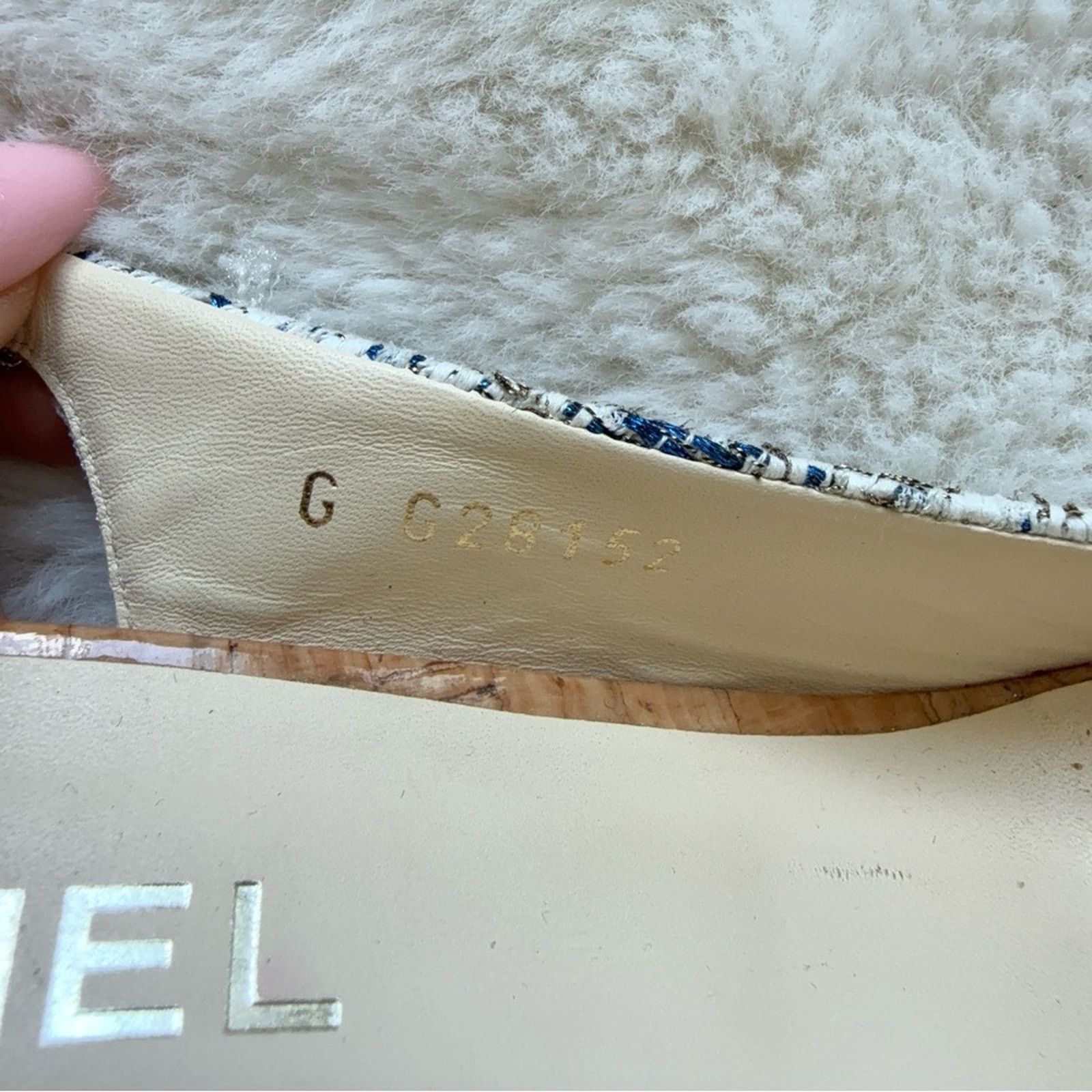 Chanel CHANEL Tweed Heels CC Blue White 40 EU or 10US Authentic Size US 10 / IT 40 - 6 Thumbnail