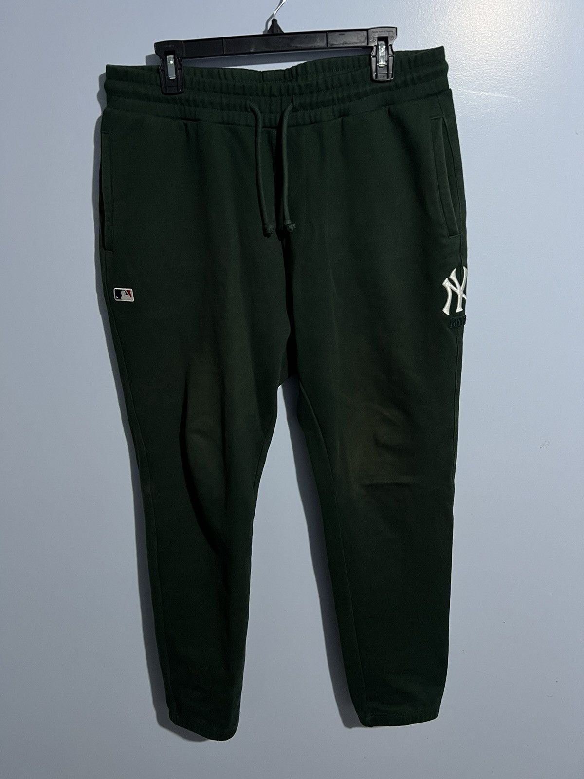 image of Kith Ny Yankee Sweatpants L in Green, Men's (Size 36)