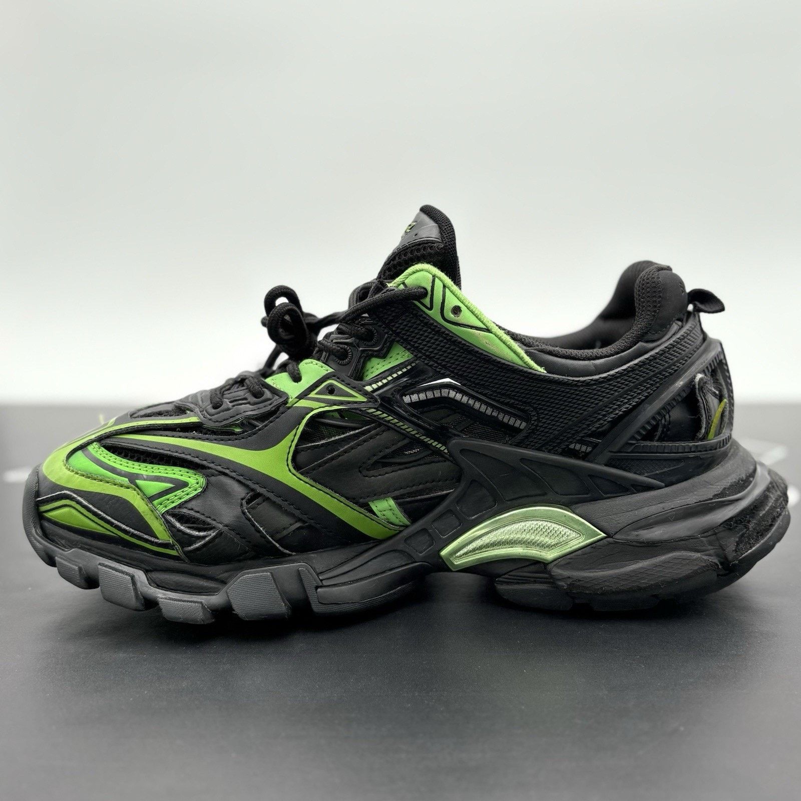 Balenciaga Balenciaga Track 2 Trainer ' Black Green ' | GOOD CONDITION! Size US 8 / EU 41 - 4 Thumbnail