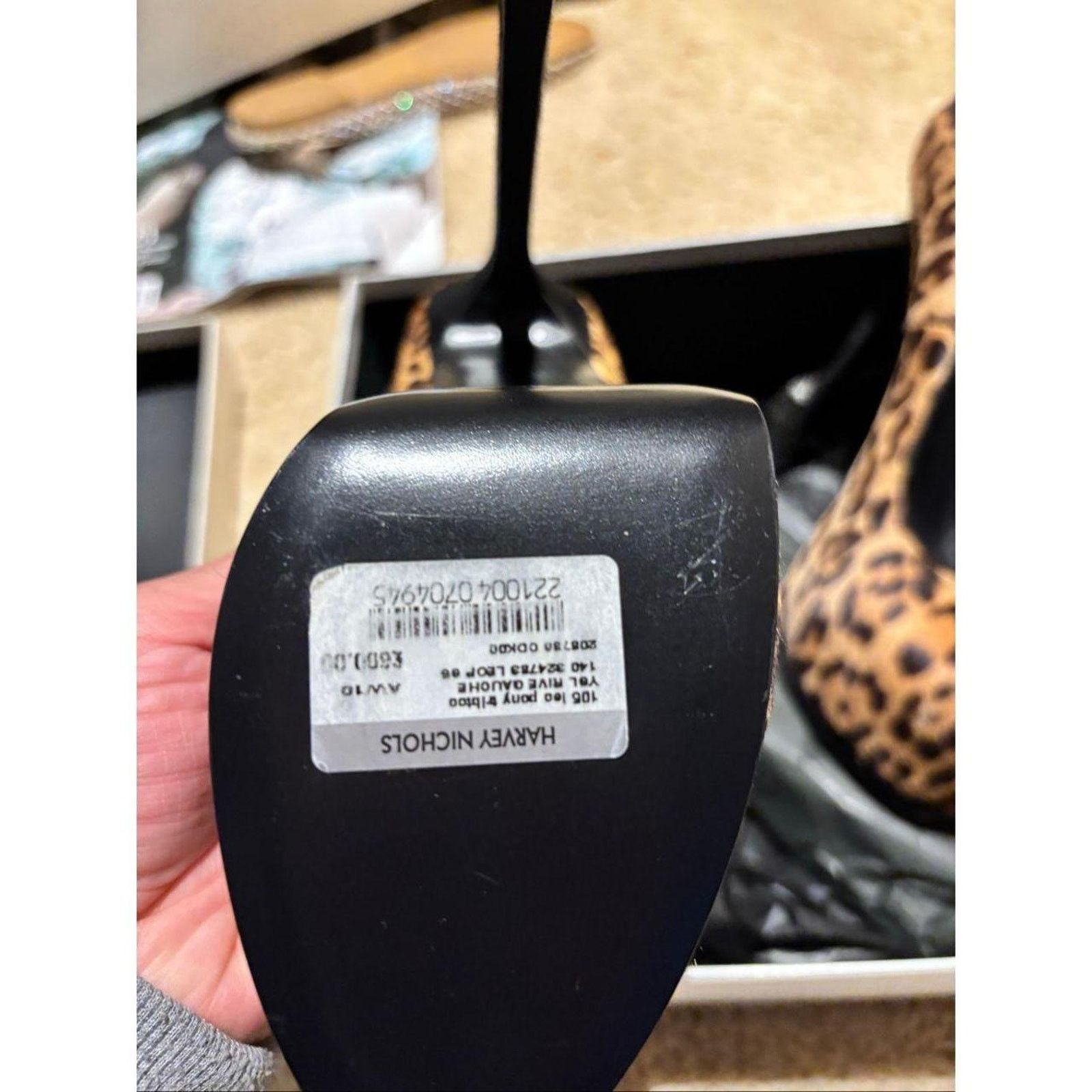 Yves Saint Laurent A sustainable luxury fashion selection Size US 7.5 / IT 37.5 - 5 Thumbnail