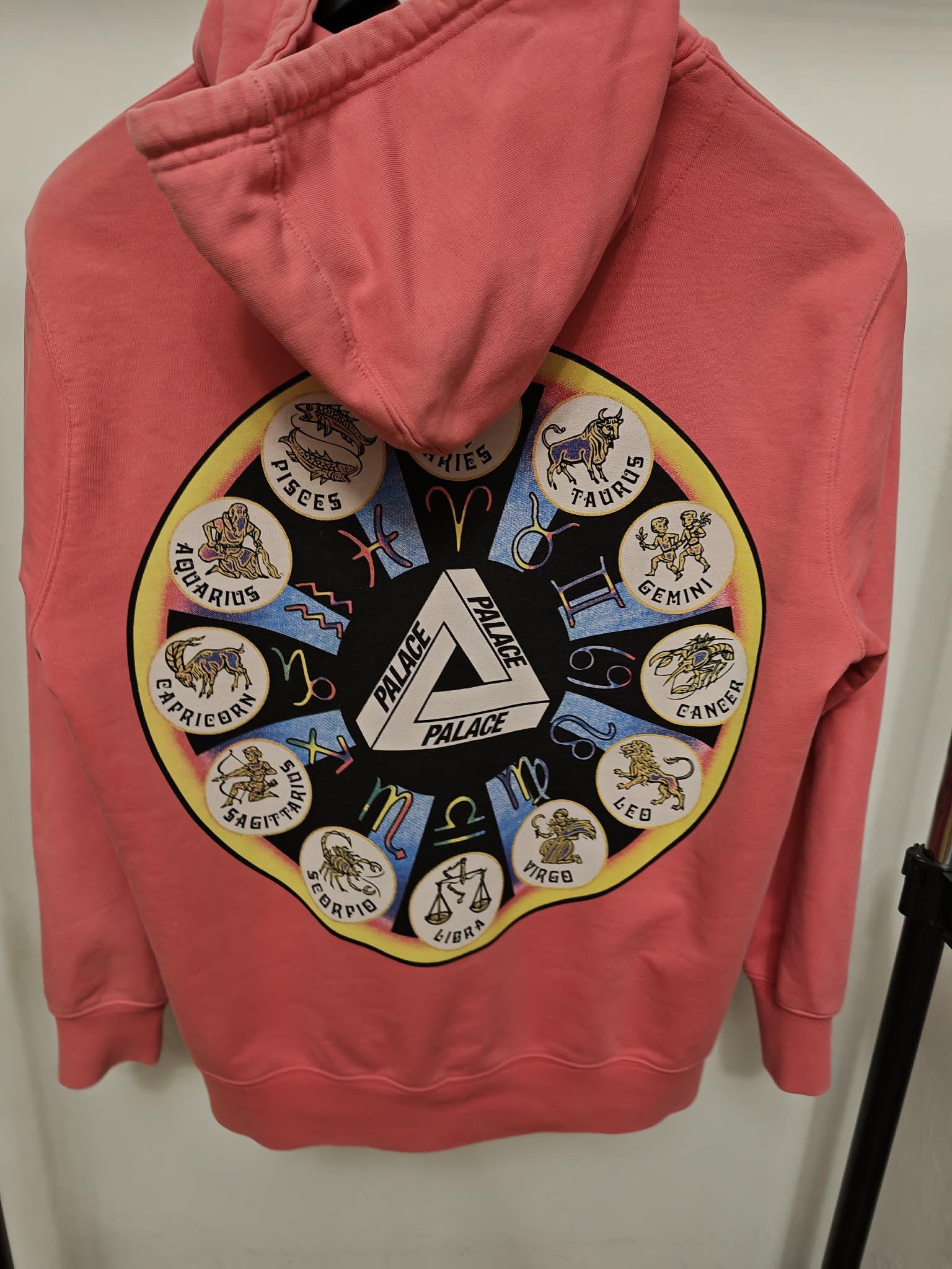 Palace Palace Zodiac Hoodie Pink Size M Size US M / EU 48-50 / 2 - 3 Thumbnail