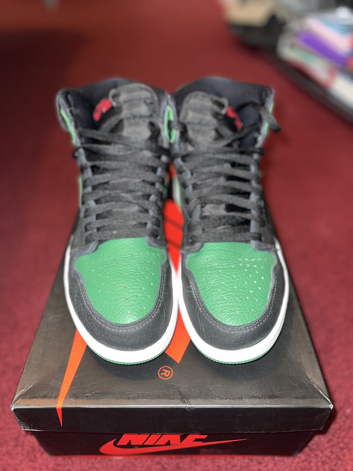 Jordan Brand × Nike Air Jordan 1 High Pine Green Size US 10 / EU 43 - 3 Thumbnail
