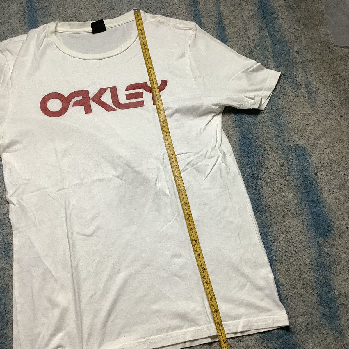Oakley × Vintage Vintage Oakley Logo T-Shirt Size US S / EU 44-46 / 1 - 9 Thumbnail
