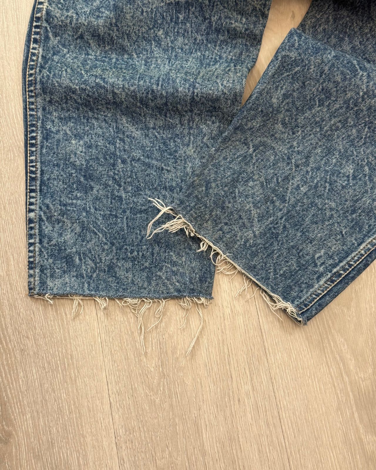 Puma Rare Vintage Puma In Action Acid Wash Denim Jeans Size 34x28 Size US 34 / EU 50 - 4 Thumbnail