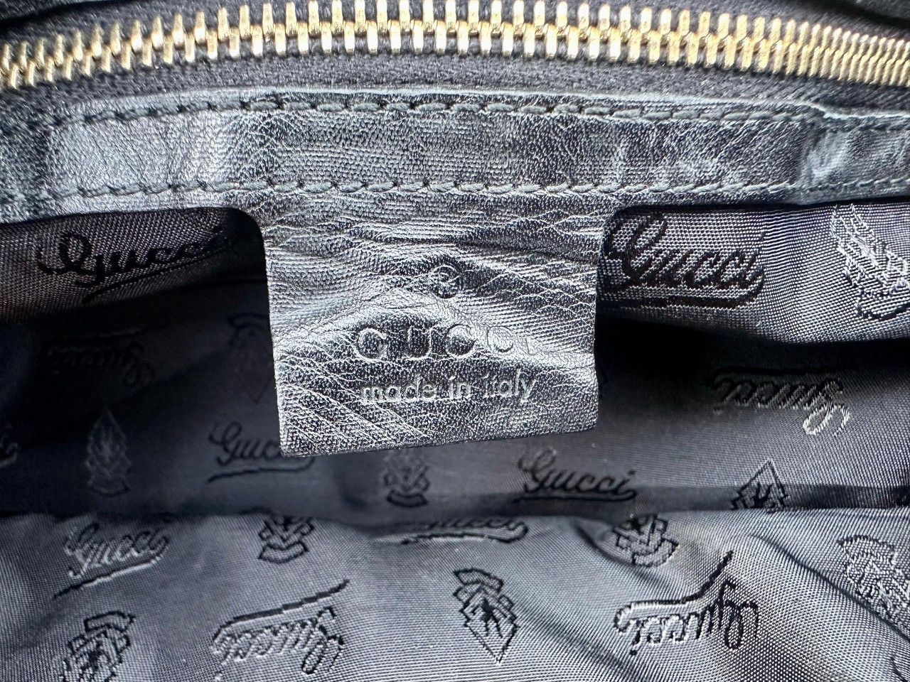 Gucci Authentic Gucci Black Dialux Coated Canvas Queen Large Hobo Size ONE SIZE - 13 Thumbnail