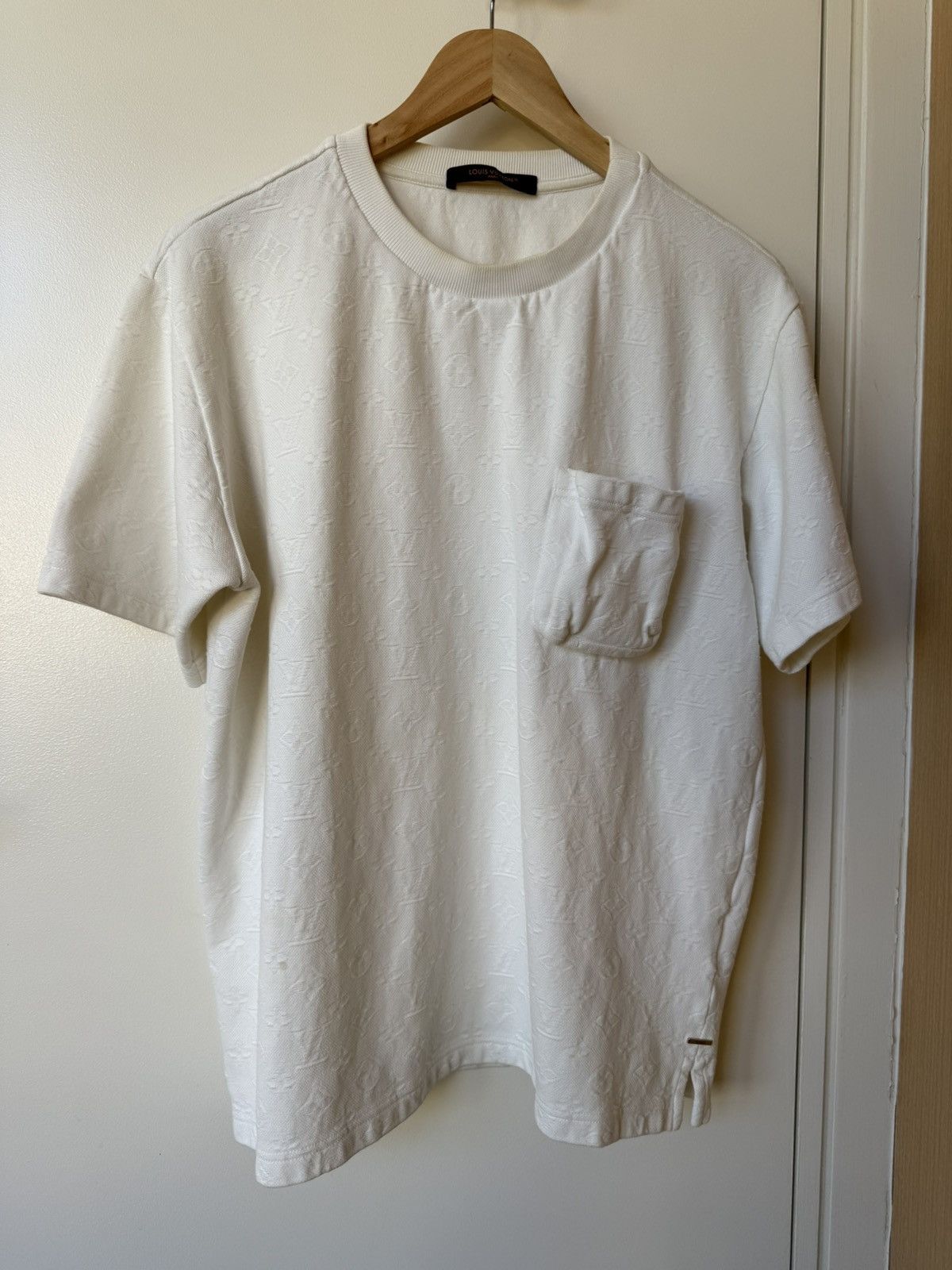 Louis Vuitton Louis Vuitton white monogram t-shirt Size US XL / EU 56 / 4 - 1 Thumbnail