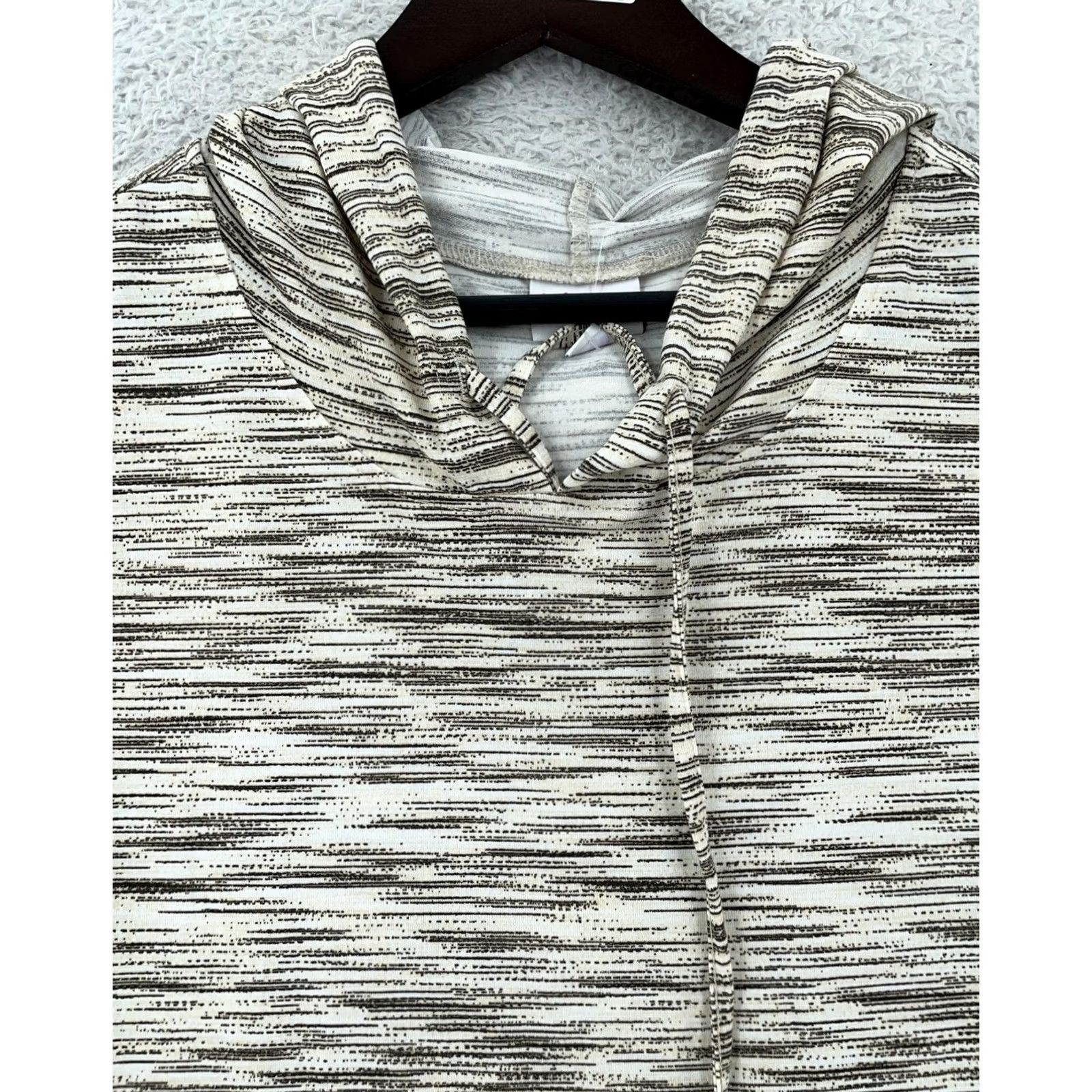 Vintage LuLaRoe Brittany Hooded Top Womens L Beige Black Striped Sleeveless Pullover Shirt Tank Sportswear Casual Size L / US 10 / IT 46 - 2 Thumbnail