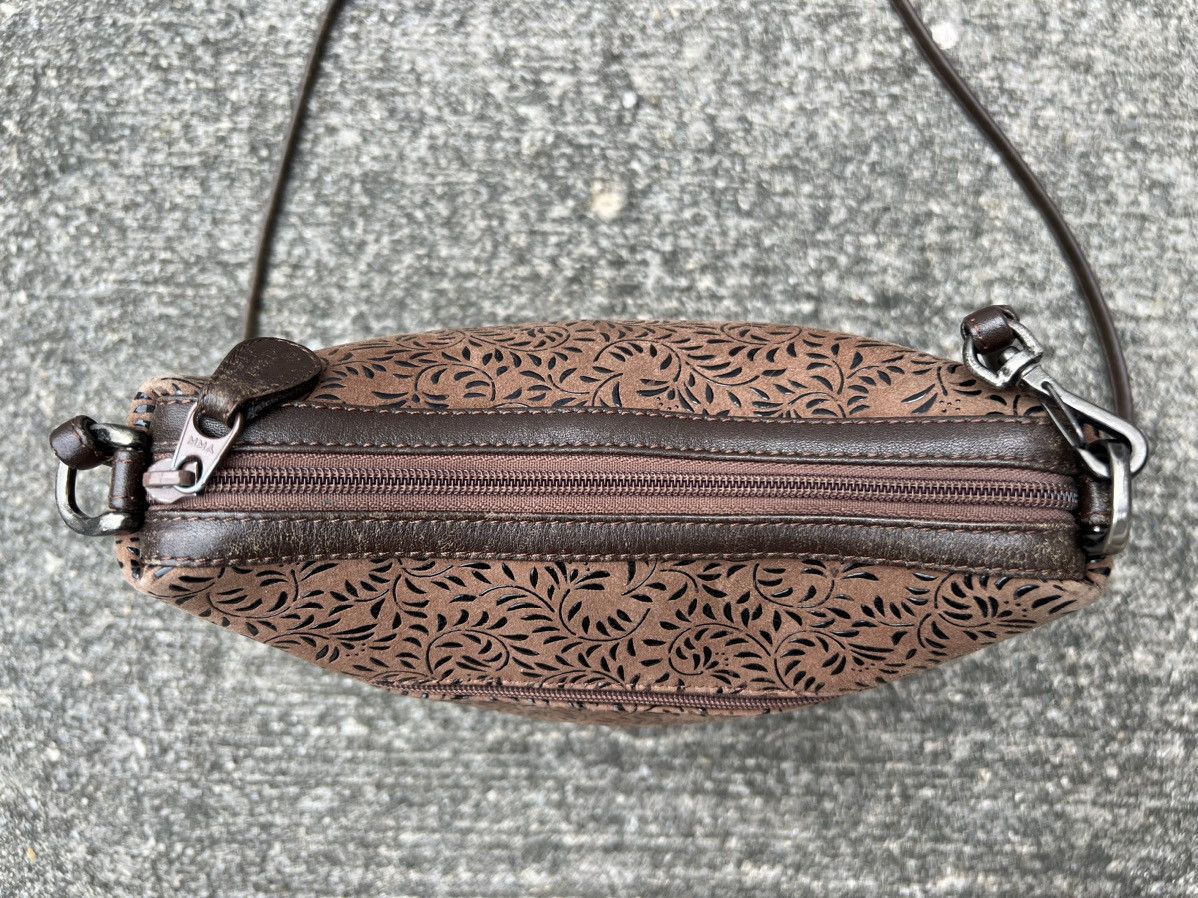 Leather Vintage INDENYA Japan Patina Leather Sling Bag Size ONE SIZE - 10 Thumbnail