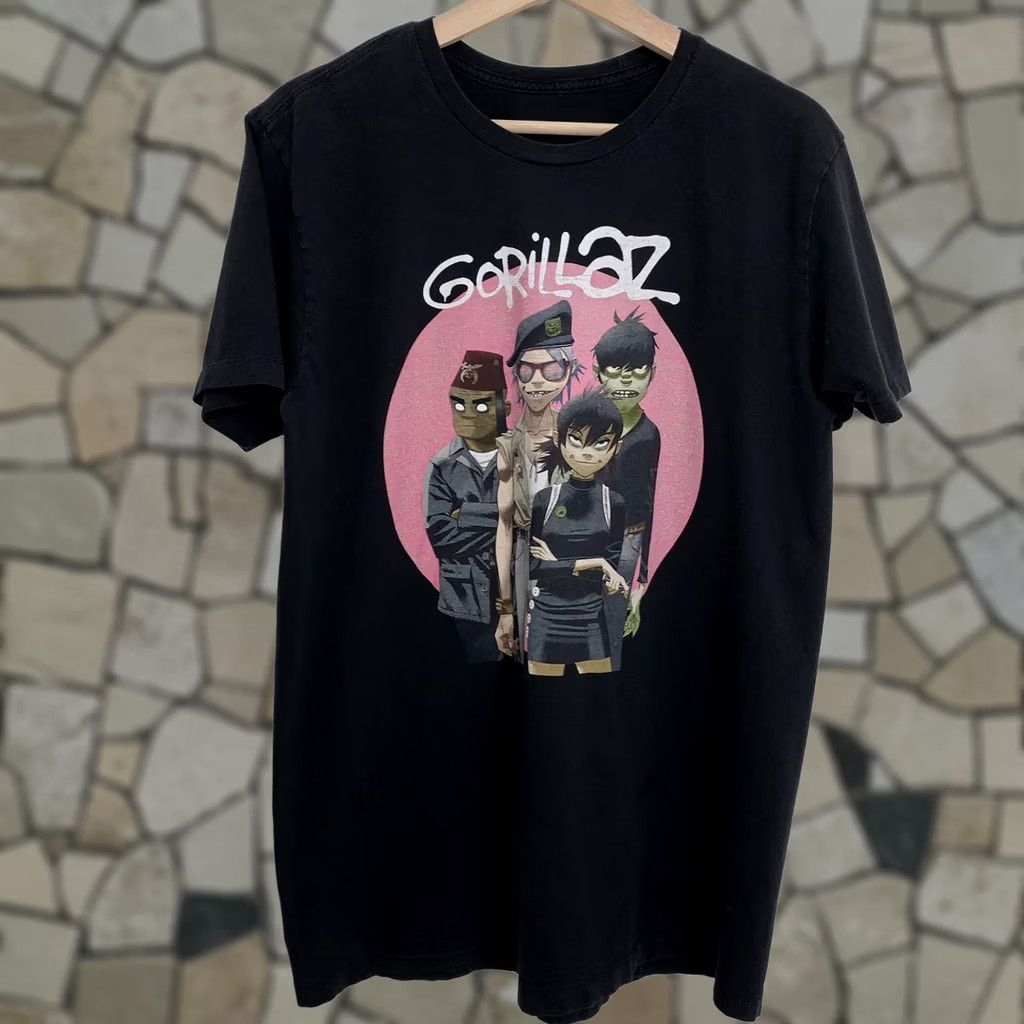 Vintage VINTAGE Gorillaz Tee Spotlight Black T-Shirt Short Sleeve Size Large Size US L / EU 52-54 / 3 - 1 Thumbnail