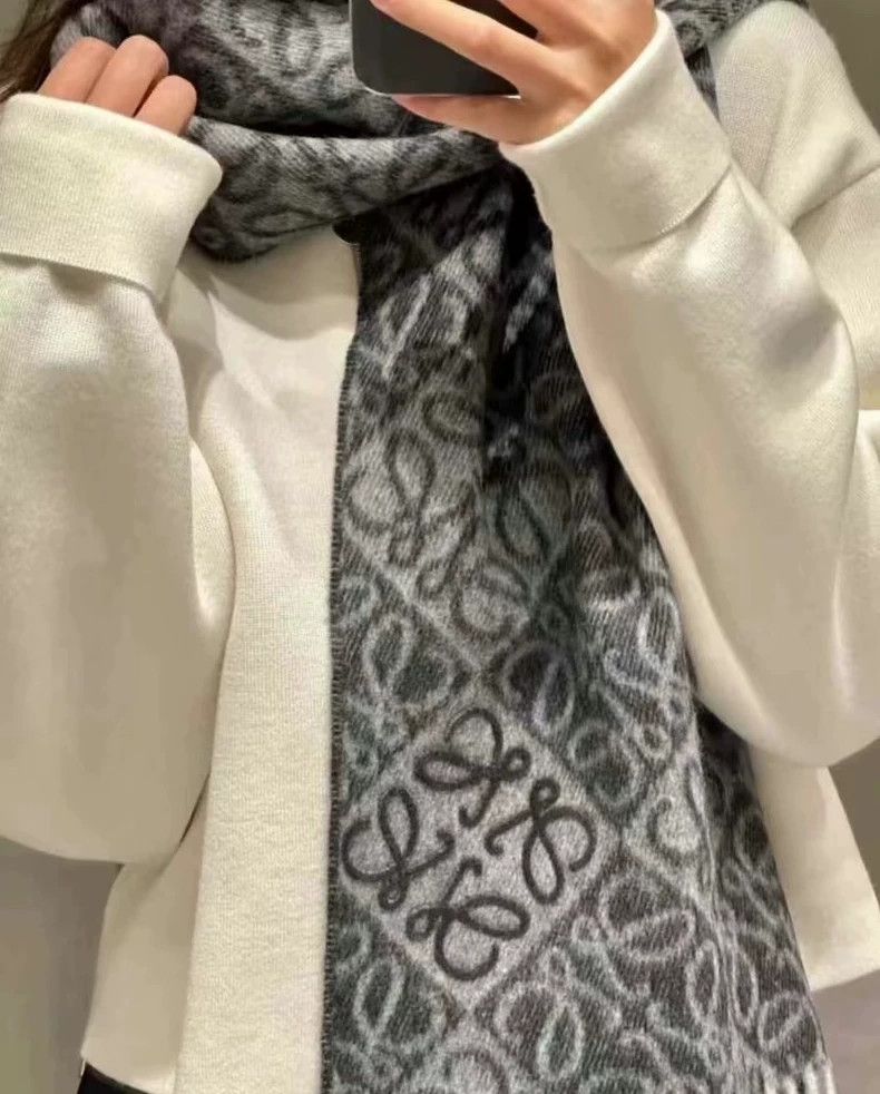 Loewe LOEWE Dark grey woolen scarf Size ONE SIZE - 8 Thumbnail
