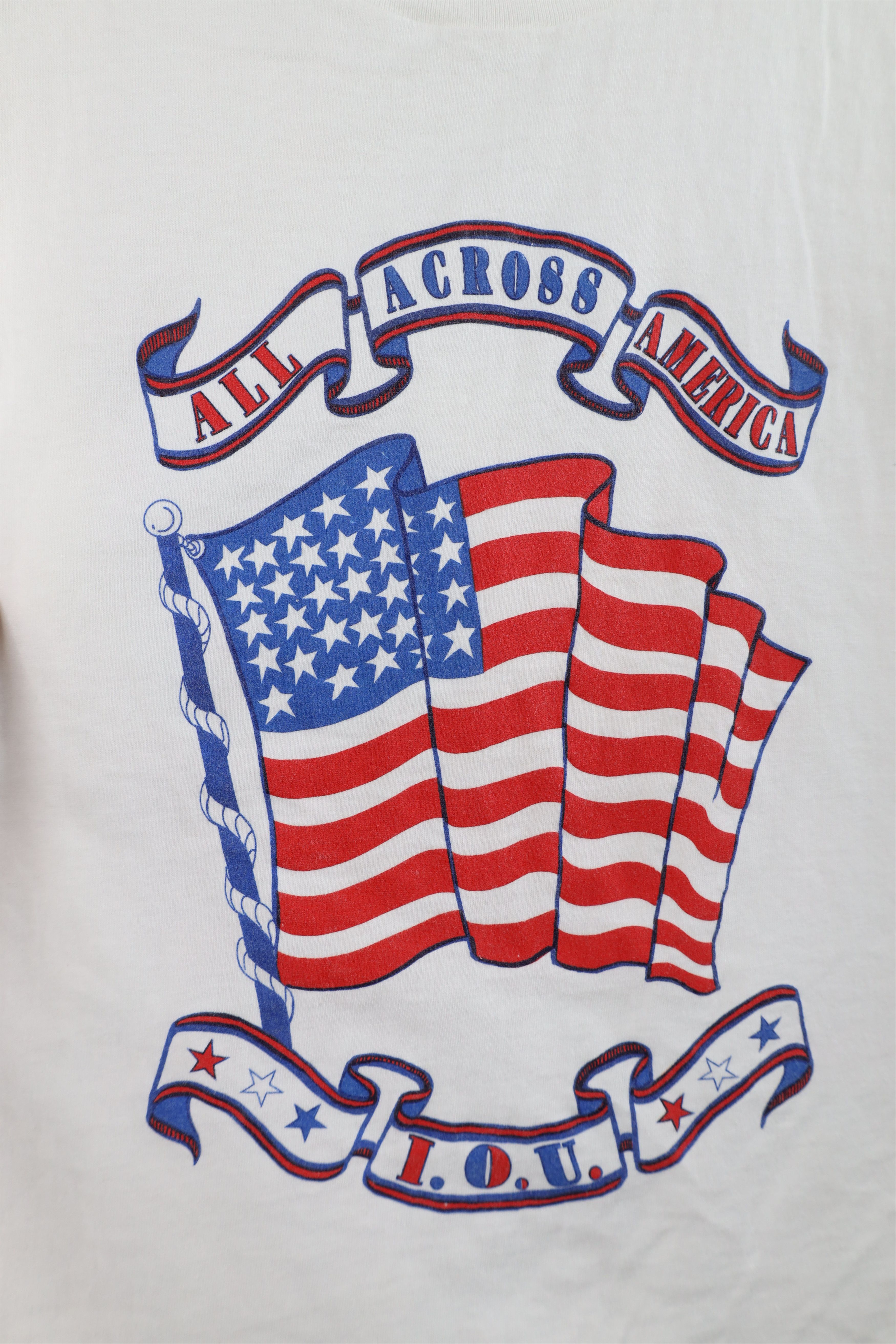 Vintage Vintage 80s 90s IOU Skateboarding USA Flag T-Shirt White Size US L / EU 52-54 / 3 - 4 Thumbnail