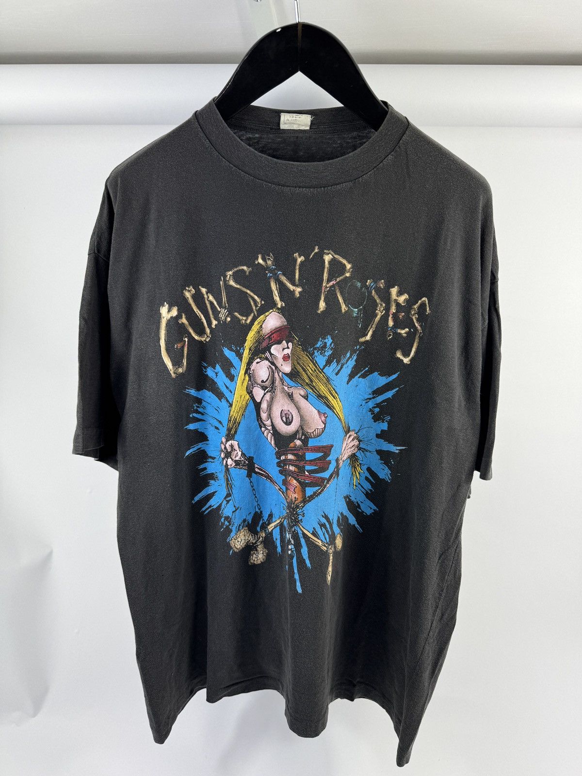Guns N' Roses PRITTY TIED UP NUDE PRINT 1992 VINTAGE T-SHIRT Size US XL / EU 56 / 4 - 1 Thumbnail