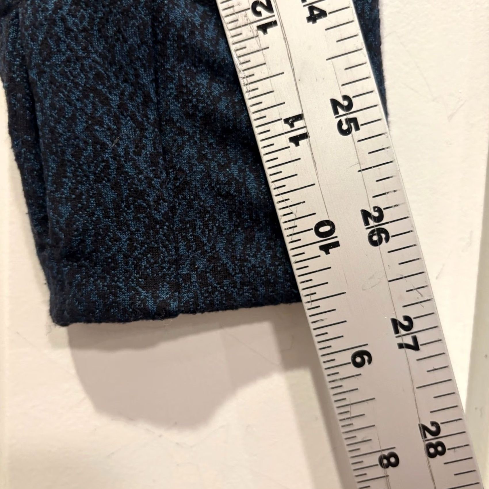 Lululemon Lululemon Athletic Top Teal Black Space Dye Pullover Size 6 Mock Neck Thumbholes Size M / US 6-8 / IT 42-44 - 4 Thumbnail