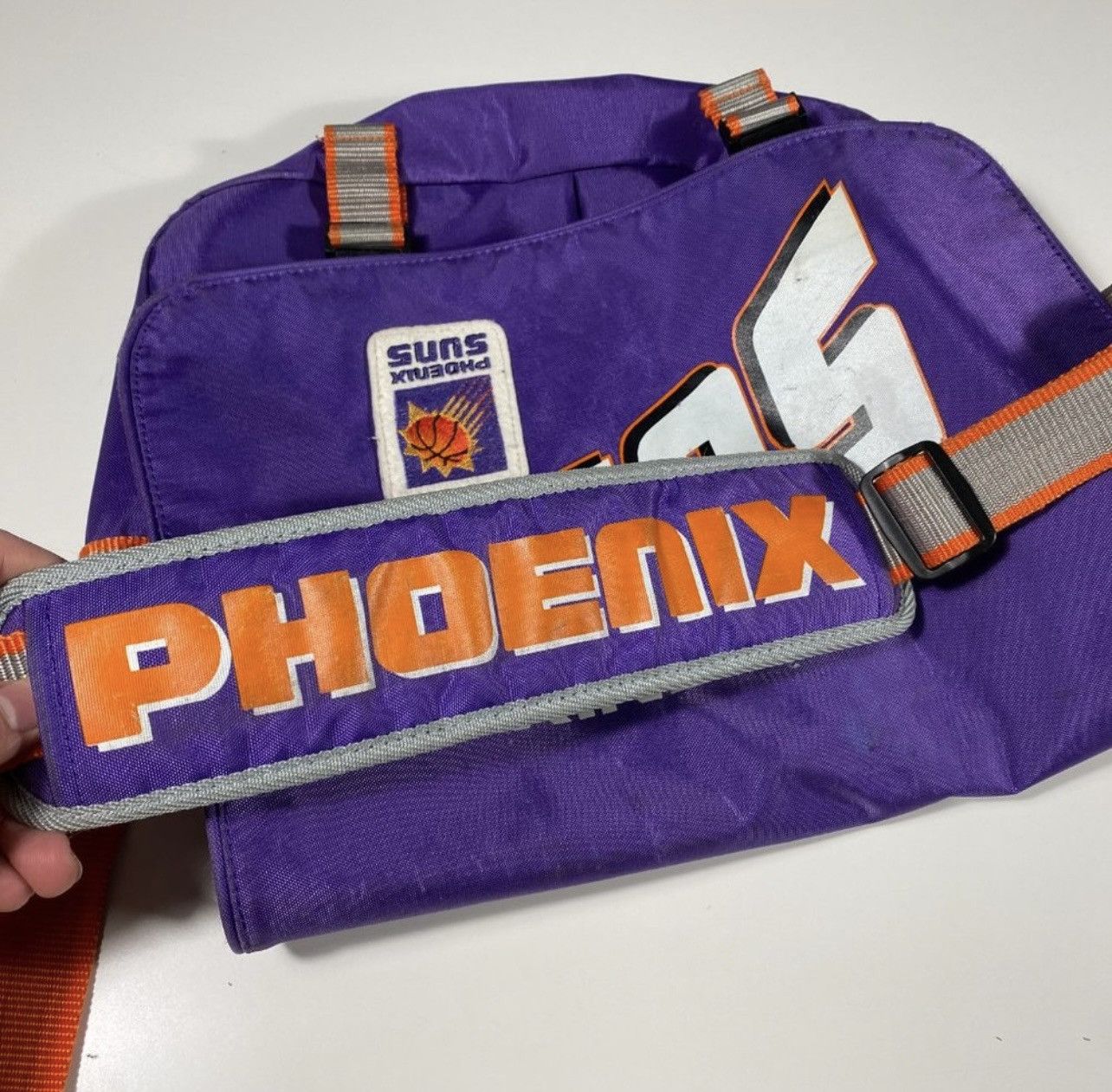 Other NBA PHOENIX SUNS VINTAGE MESSENGER BAG (Rare) Size ONE SIZE - 4 Thumbnail