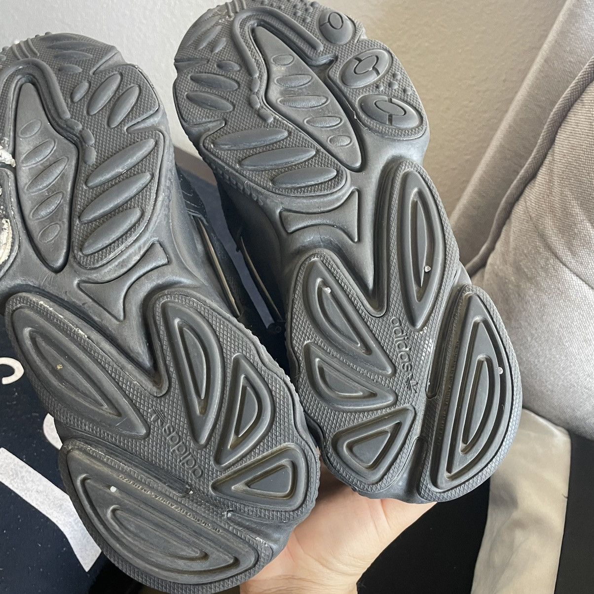 Adidas Adidas Ozweego Size US 9 / EU 42 - 6 Thumbnail