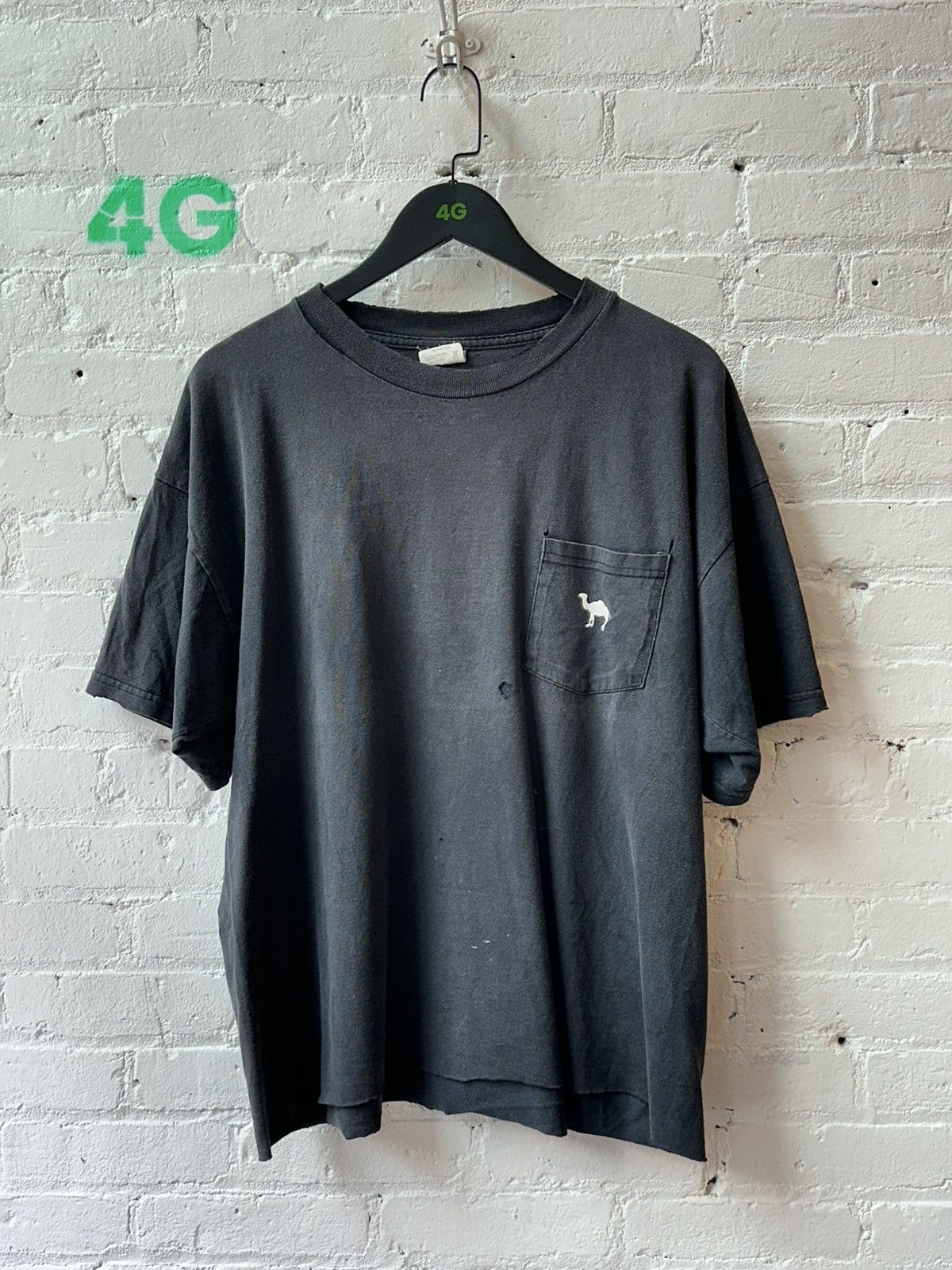 Vintage VINTAGE CAMEL VIEWER DISCRETION THRASHED T Size US XL / EU 56 / 4 - 2 Thumbnail