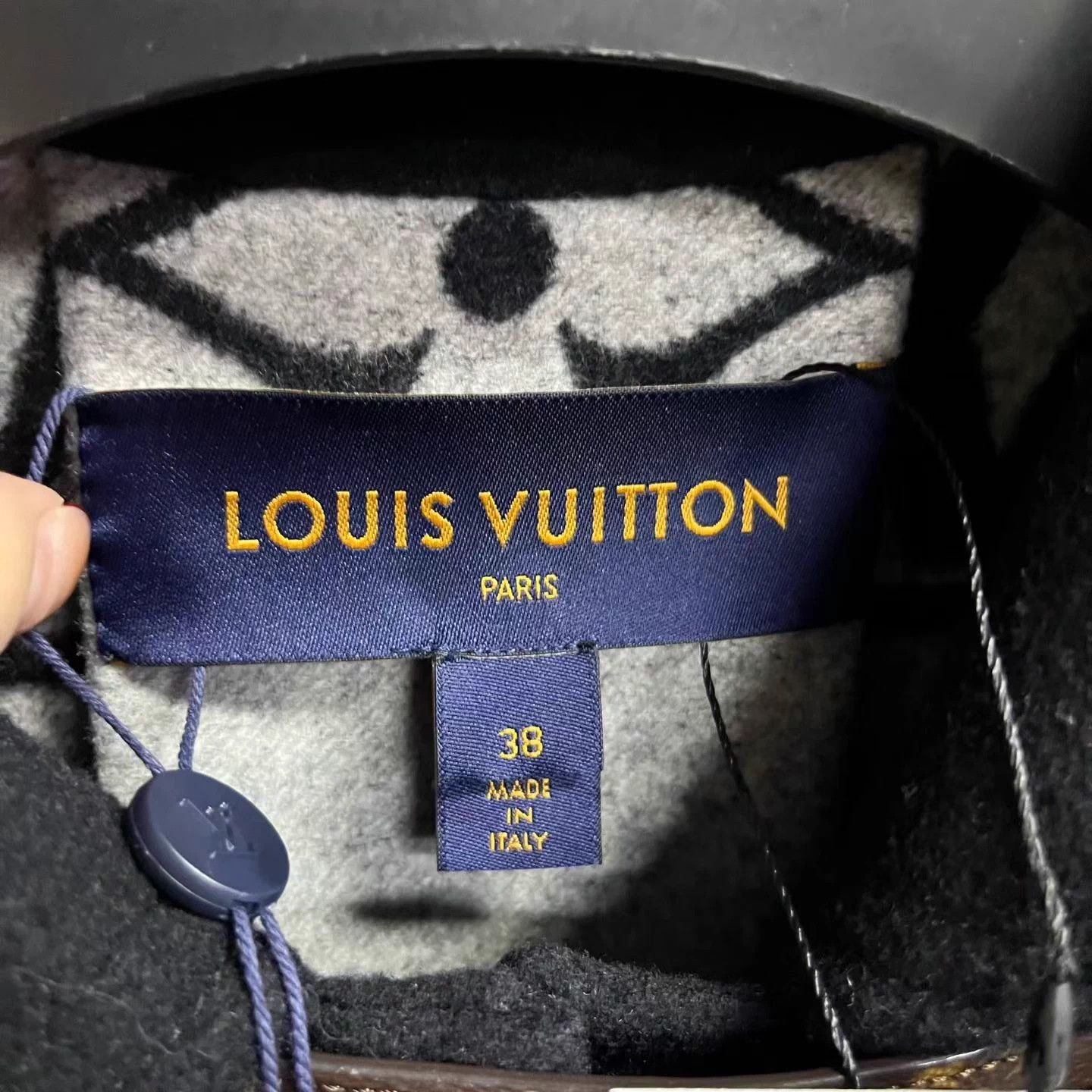 Louis Vuitton LV Black Allover Print Leather Collar Overcoat 38 Size S / US 4 / IT 40 - 3 Thumbnail