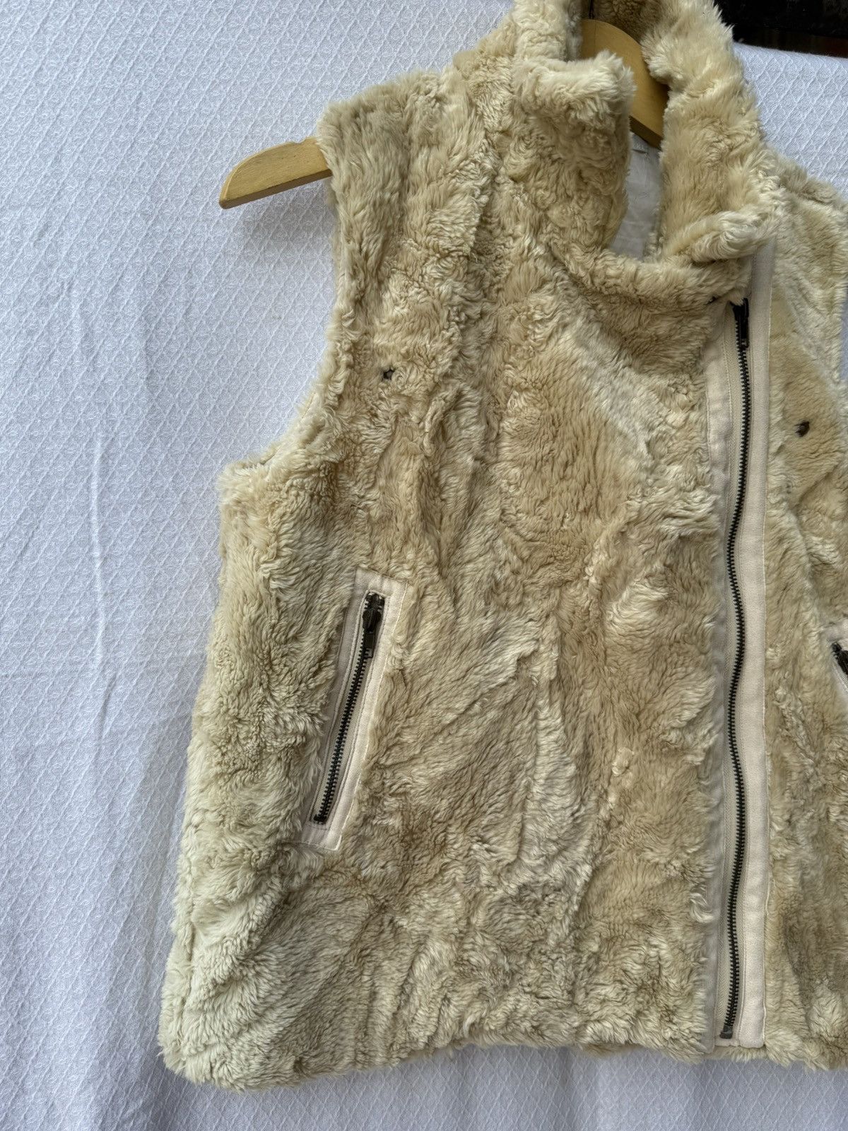 Hysteric Glamour Retro Girl Fur Vest Zipper Ifsixwasnine Style Size US M / EU 48-50 / 2 - 5 Thumbnail