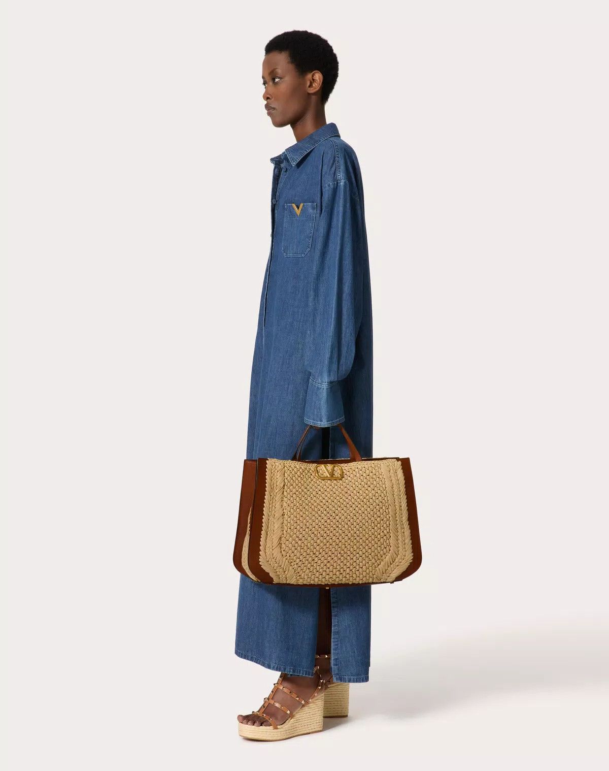 Valentino o1s1wg110625 Size:OS/Signature Raffia Handbag in Brown/White Size ONE SIZE - 8 Thumbnail