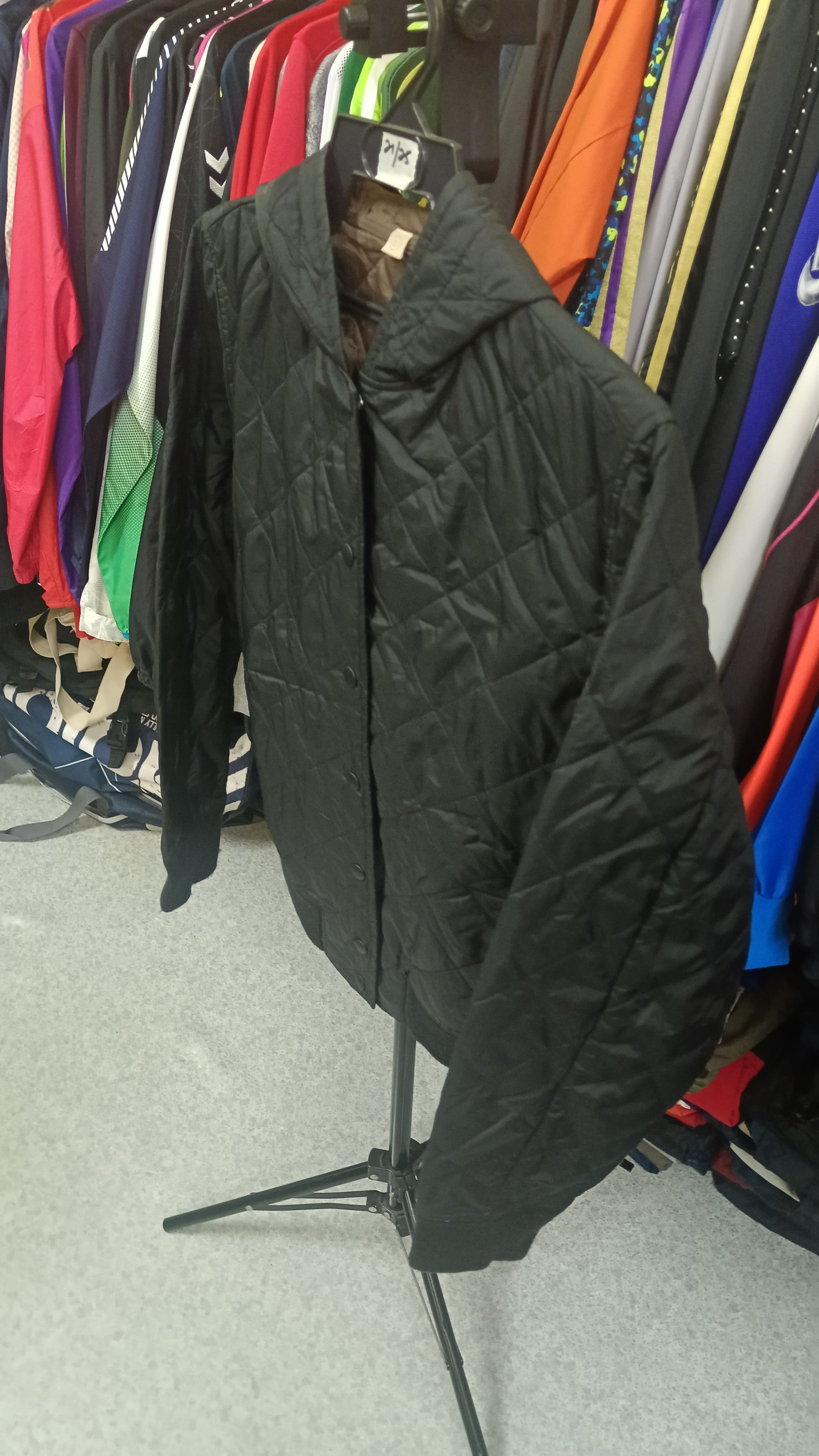 Japanese Brand Vintage Uniqlo Snap Button Up Quilted Jacket Size US L / EU 52-54 / 3 - 2 Thumbnail