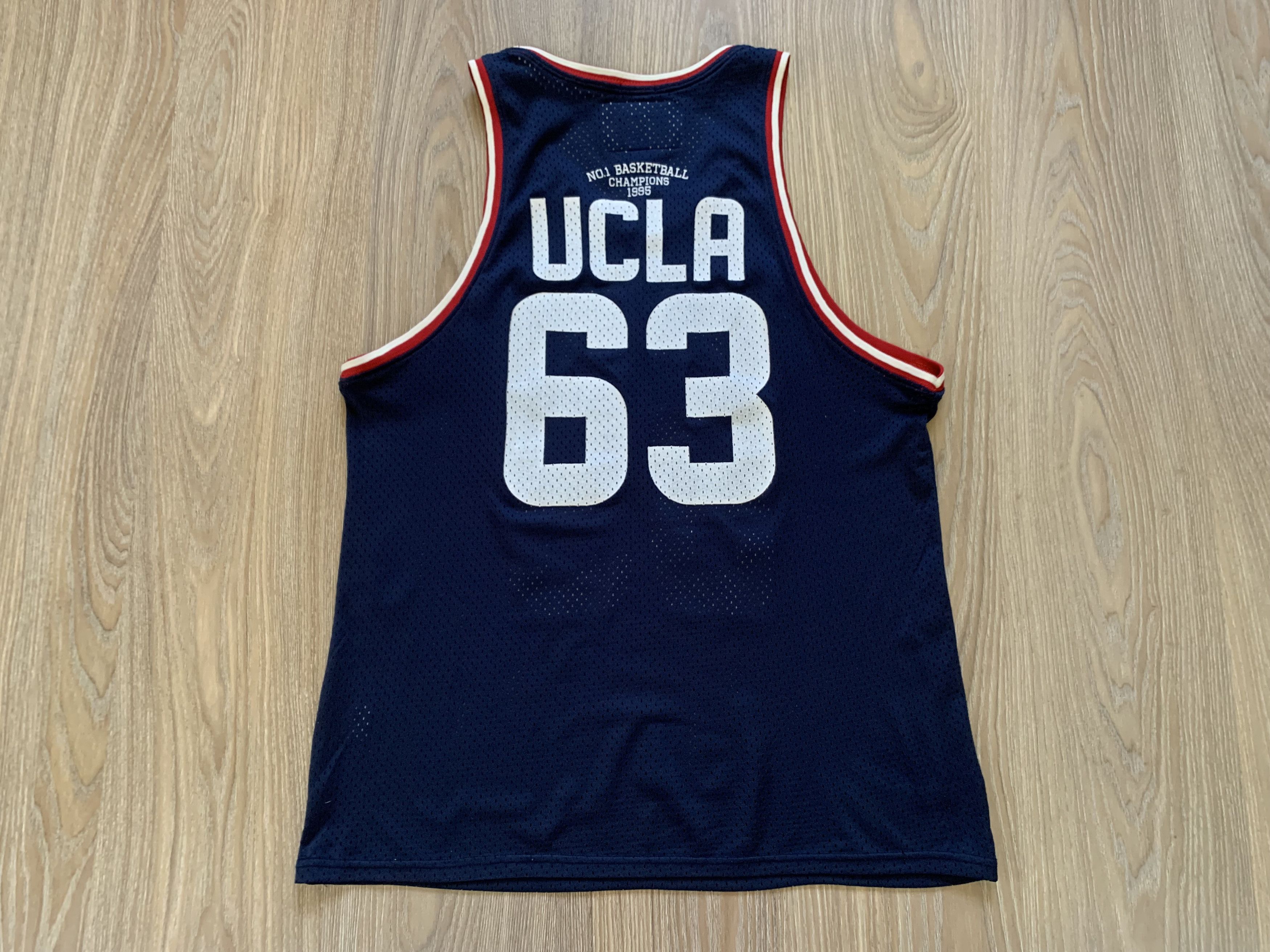 Other Vintage UCLA Bruins 63 Mesh Basketball Jersey Size US M / EU 48-50 / 2 - 3 Thumbnail