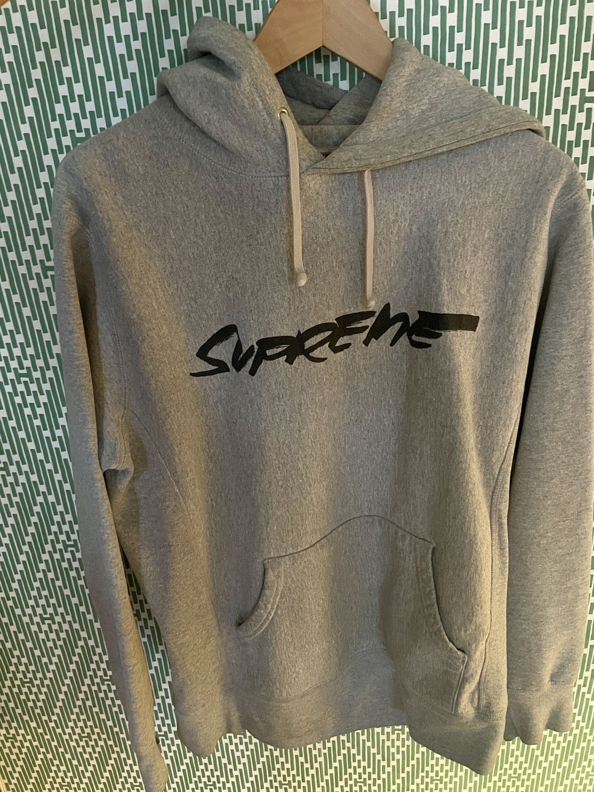 Supreme futura store hoodie