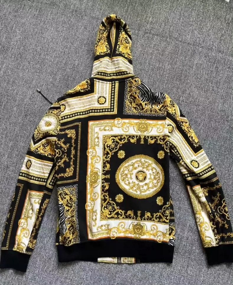 Versace Versace Classic baroque patchwork design hooded coat Size US XS / EU 42 / 0 - 2 Thumbnail