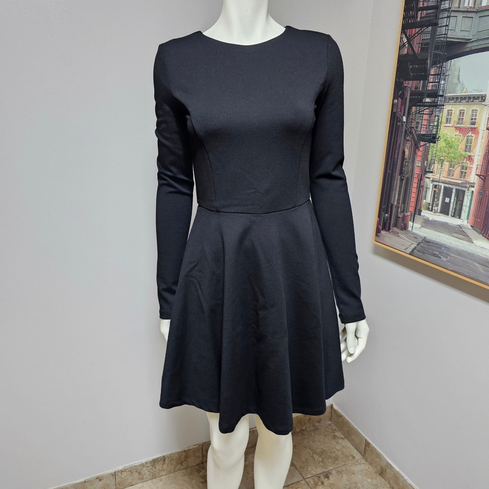 Lululemon Lulu's Womens FOREVER CHIC Skater Dress Size Small Black Size S / US 4 / IT 40 - 1 Thumbnail