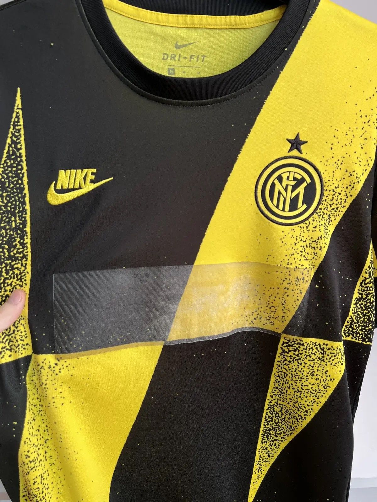 Nike × Vintage 2019-20 Nike Inter Milan Pre Match Training Jersey Size US M / EU 48-50 / 2 - 12 Thumbnail