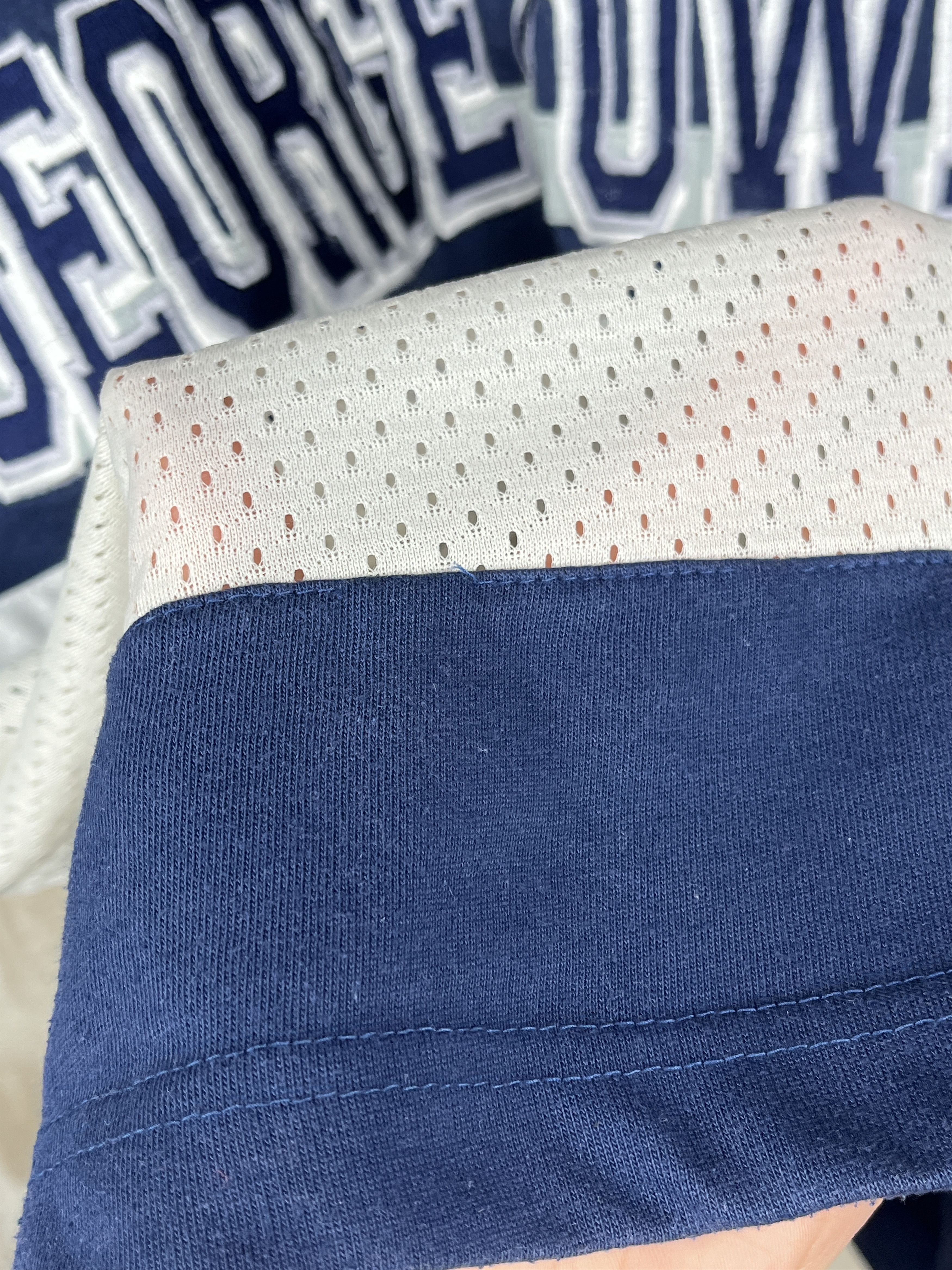 Starter 90's Georgetown Hoyas Starter Vintage T-shirt Oversized Size US XL / EU 56 / 4 - 16 Thumbnail