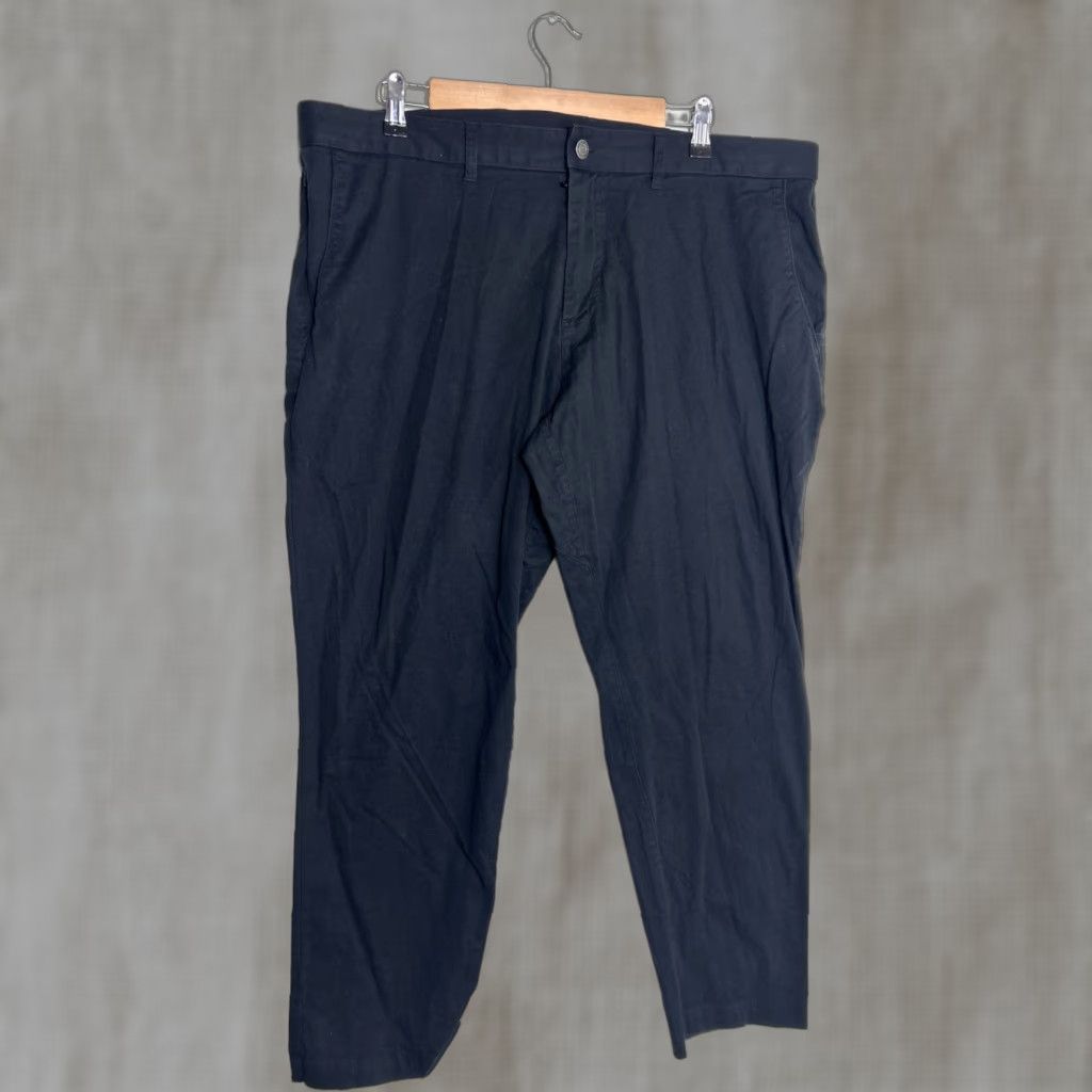 Fabletics Fabletics Black Cotton Chino Pants 40x27 Golf Men Regular 40 Inseam 27 Pants Black Cotton Chino Golf Mens Size US 40 / EU 56 - 1 Thumbnail