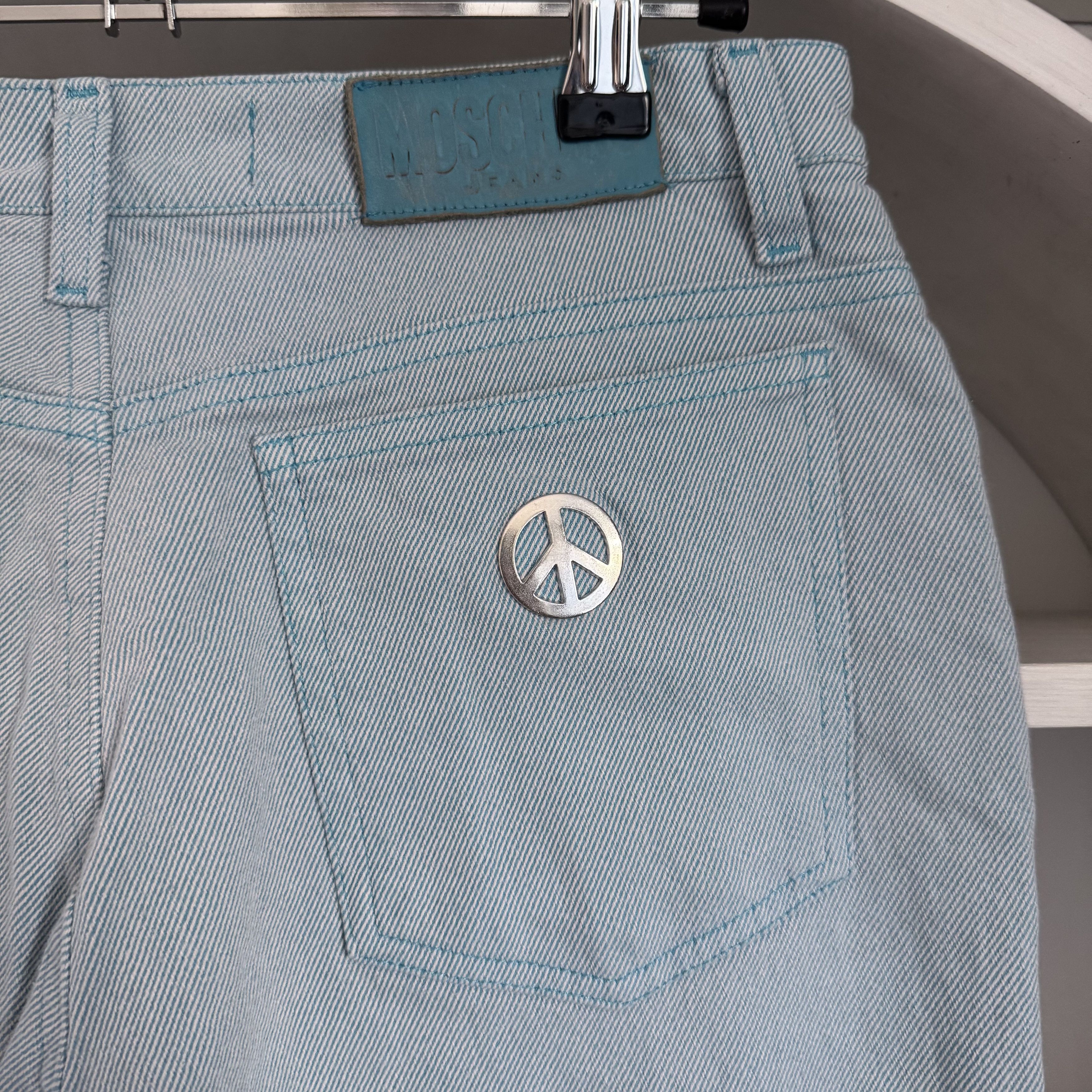 Moschino Vintage MOSCHINO Jeans Logo Blue Light Wide Jeans Size 28" / US 6 / IT 42 - 8 Thumbnail