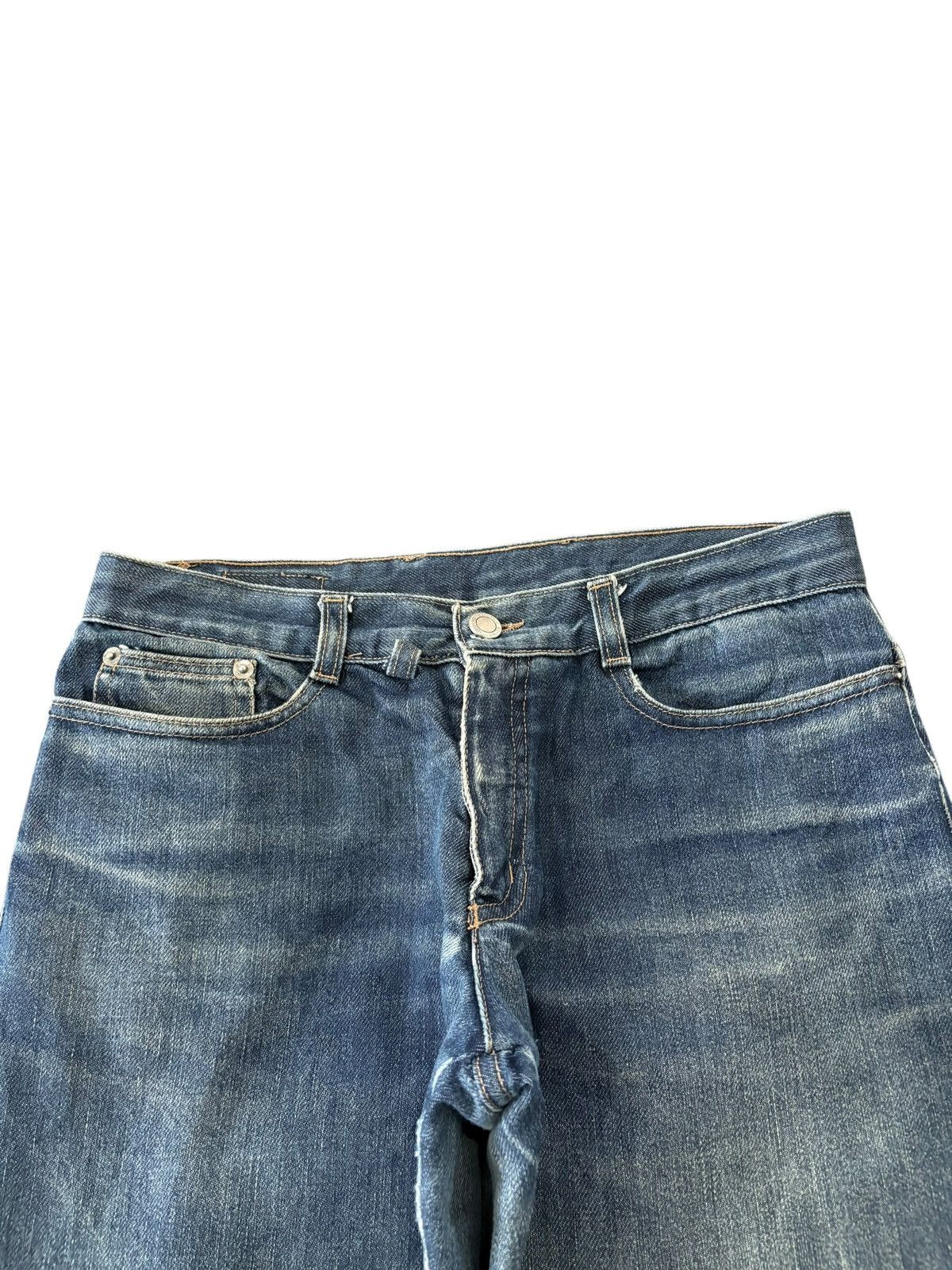 Neil Barrett Vintage Italy Neil Barrett Blue Wash Loose Jeans Size 30" / US 8 / IT 44 - 4 Thumbnail
