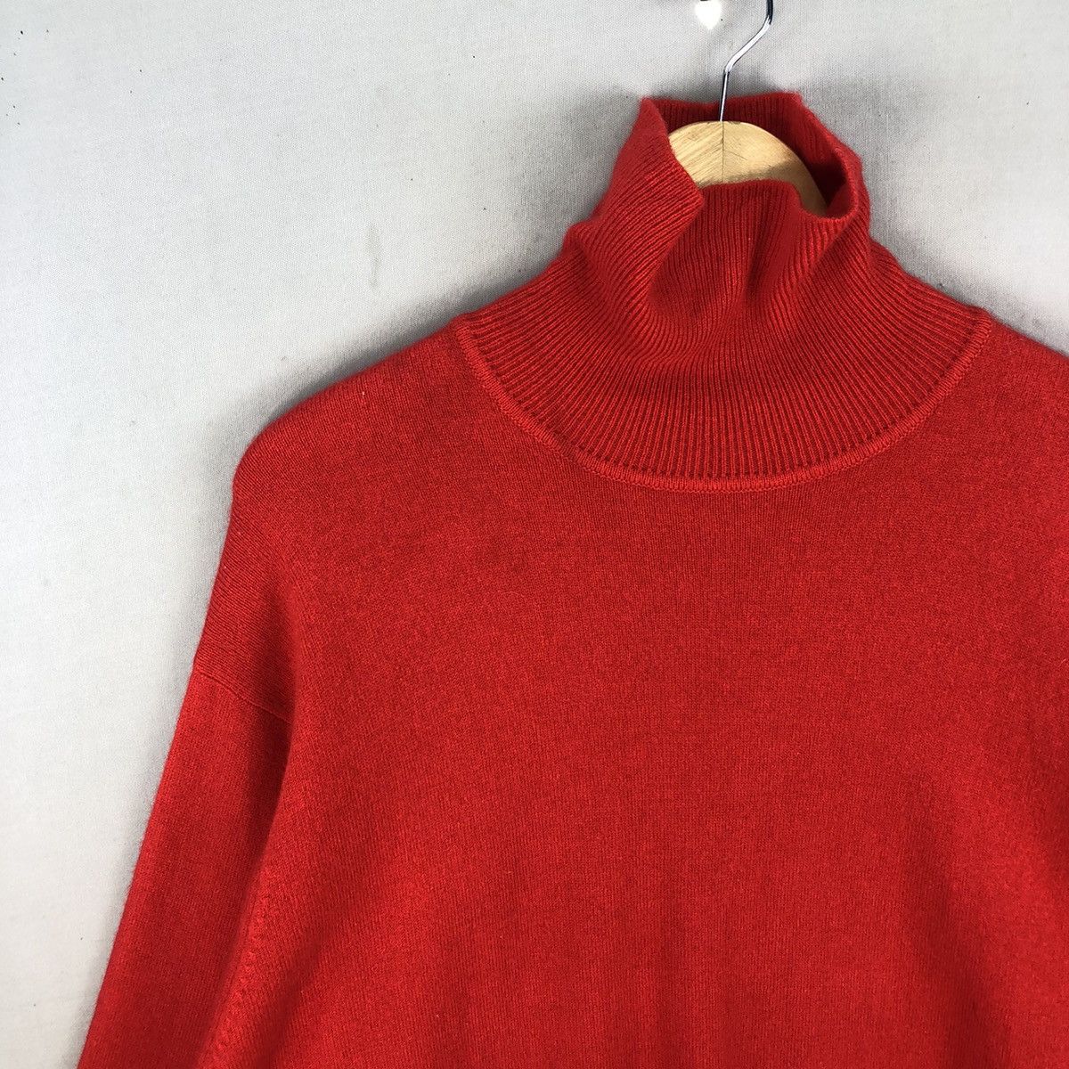Dior Vintage 90’s CD Monsieur Pure LambsWool Turtle Neck Sweater Size US L / EU 52-54 / 3 - 2 Thumbnail